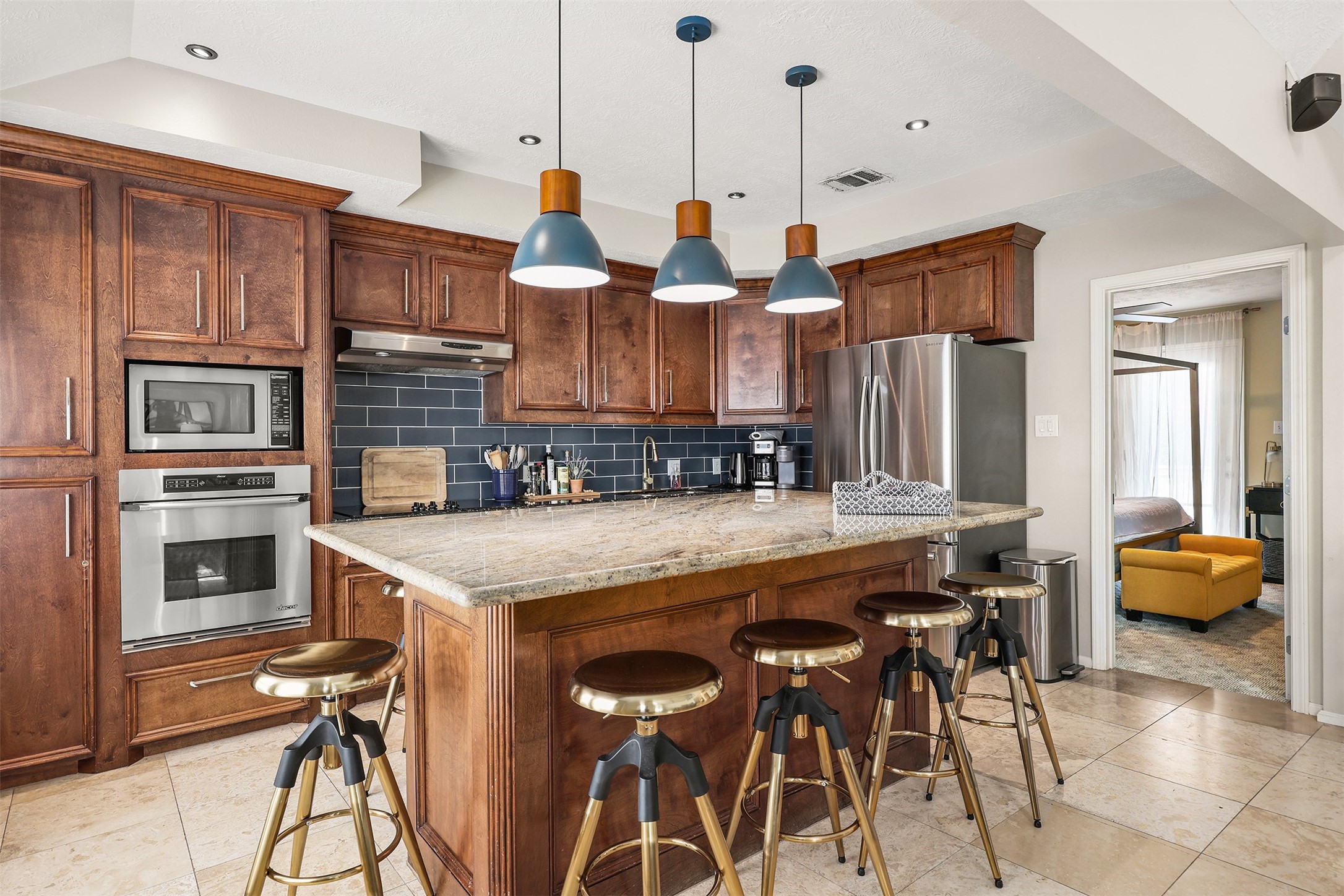 22113 Yoakum Drive, Galveston, TX 77554