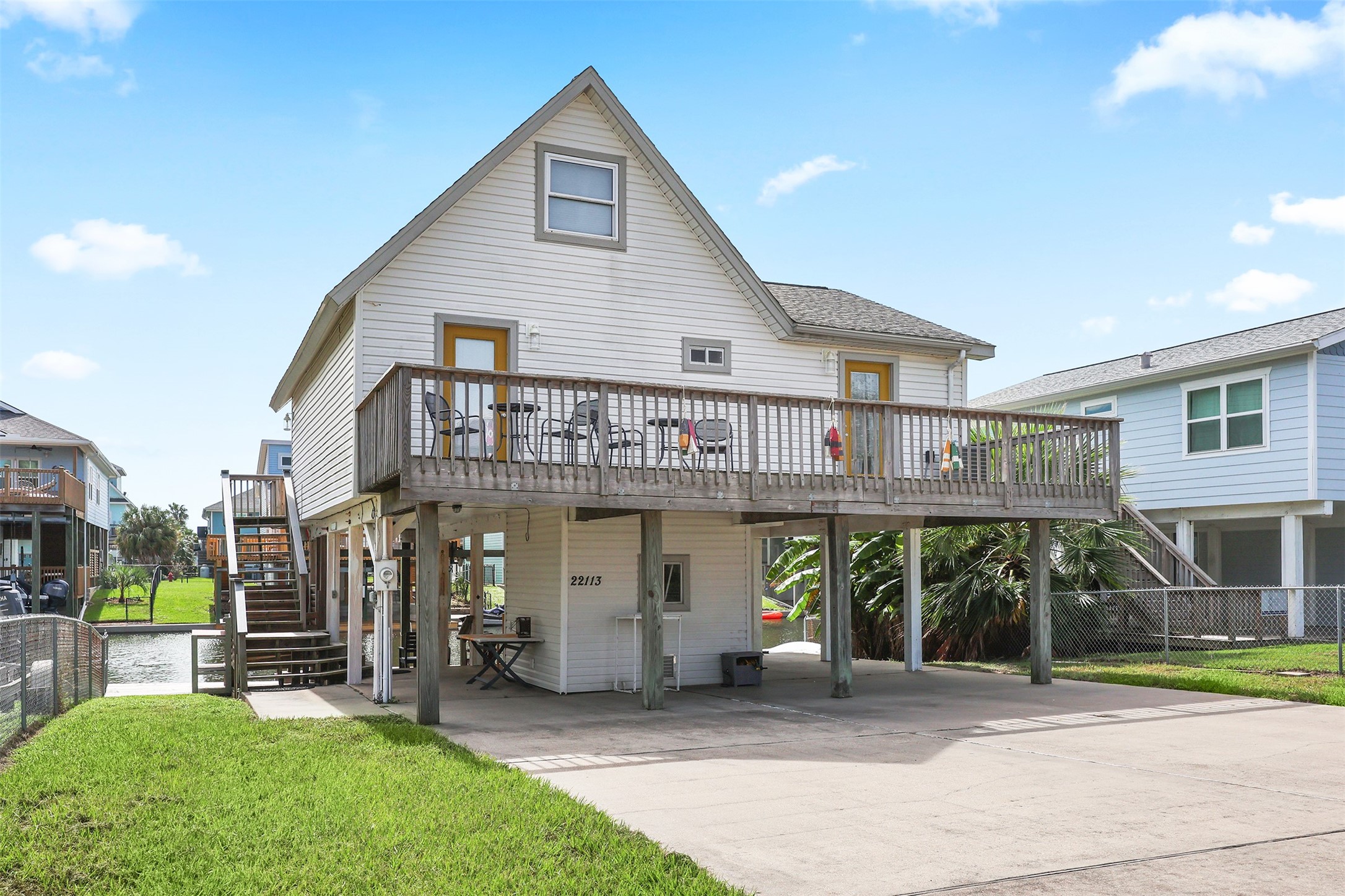 22113 Yoakum Drive, Galveston, TX 77554 22113 Yoakum Drive, Galveston, TX 77554