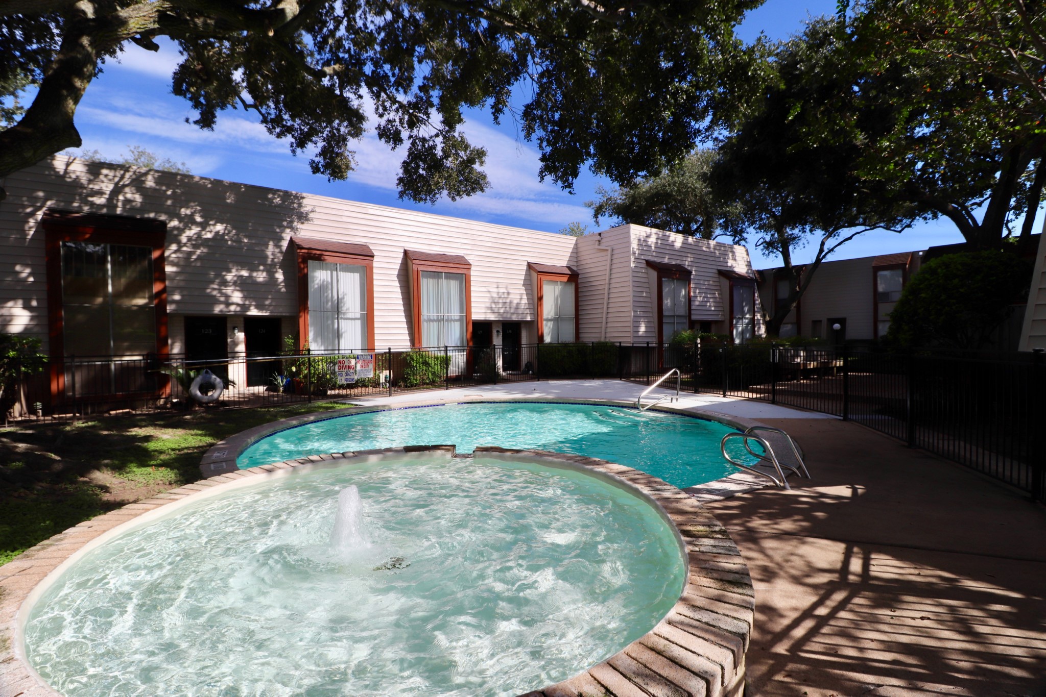 5929 Queensloch Drive, #234, Houston, TX 77096