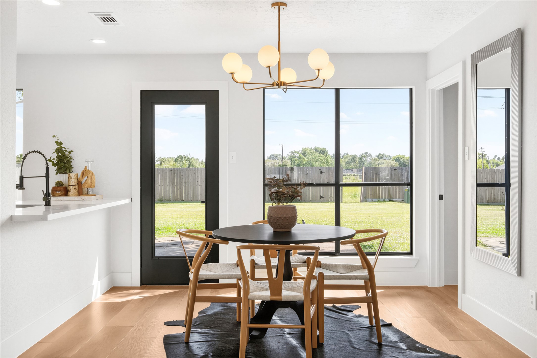 2501 Ironclad Drive, League City, TX 77573