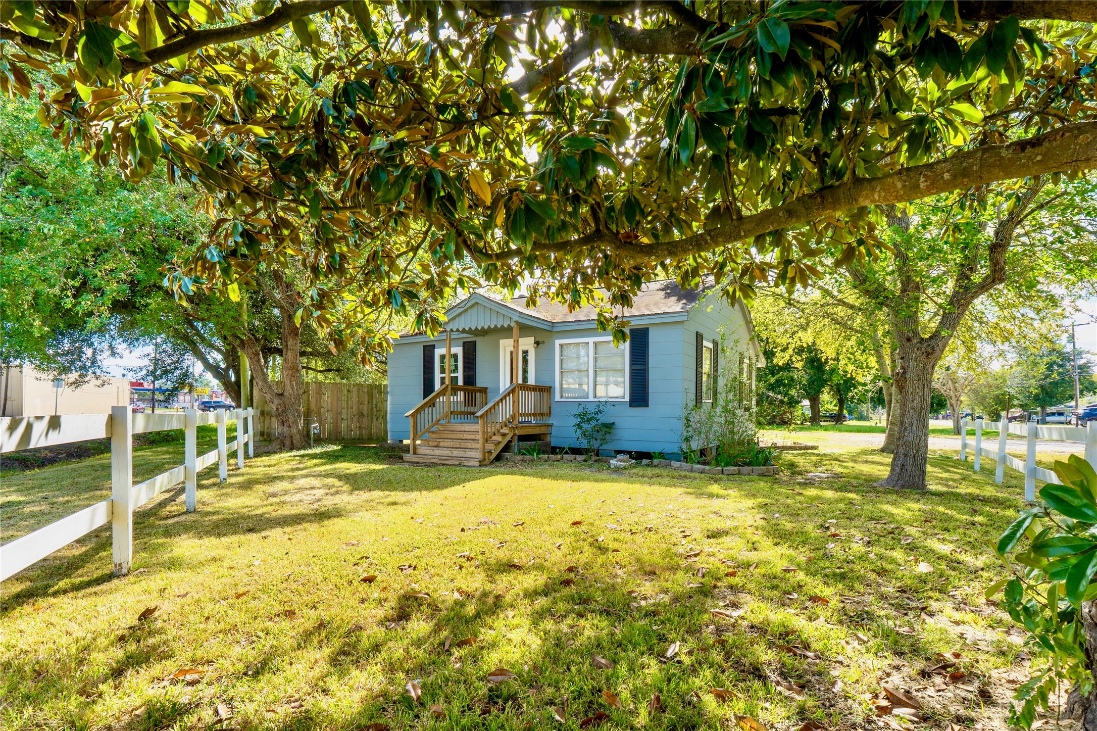4114 Victoria Avenue, Dickinson, TX 77539