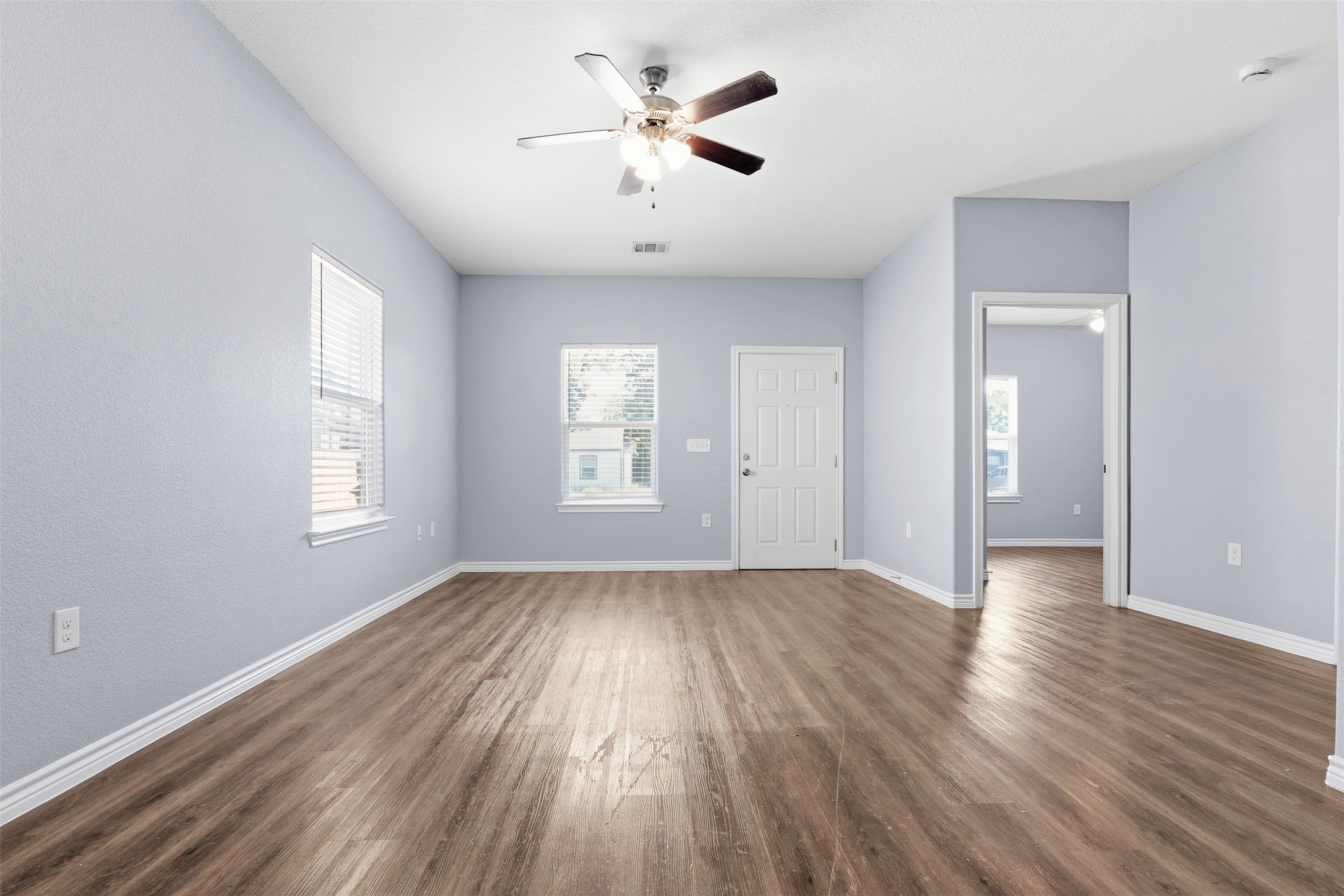 6834 Goforth Street, Houston, TX 77021 6834 Goforth Street, Houston, TX 77021