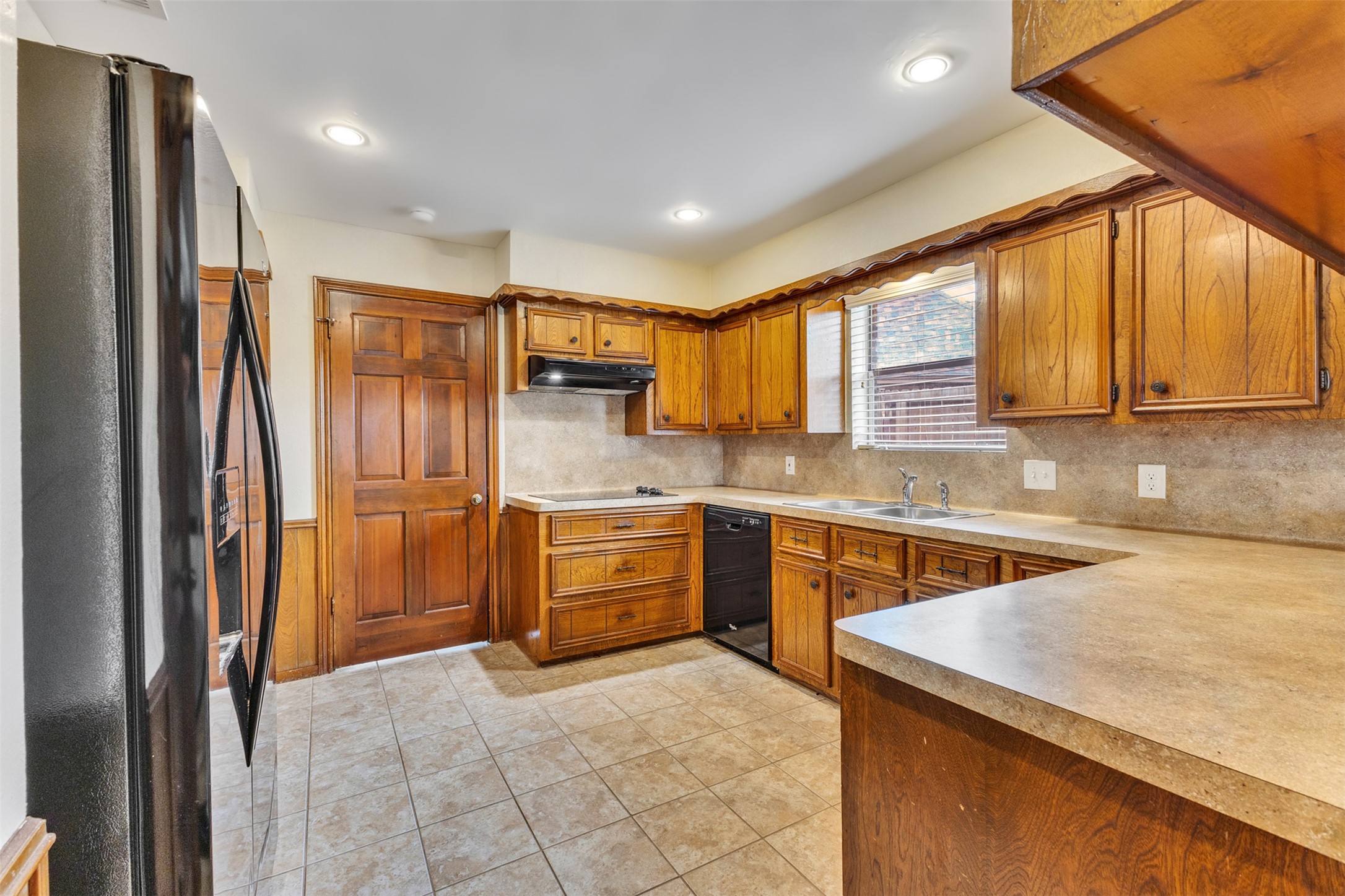 4 Kingsley Court, Conroe, TX 77304