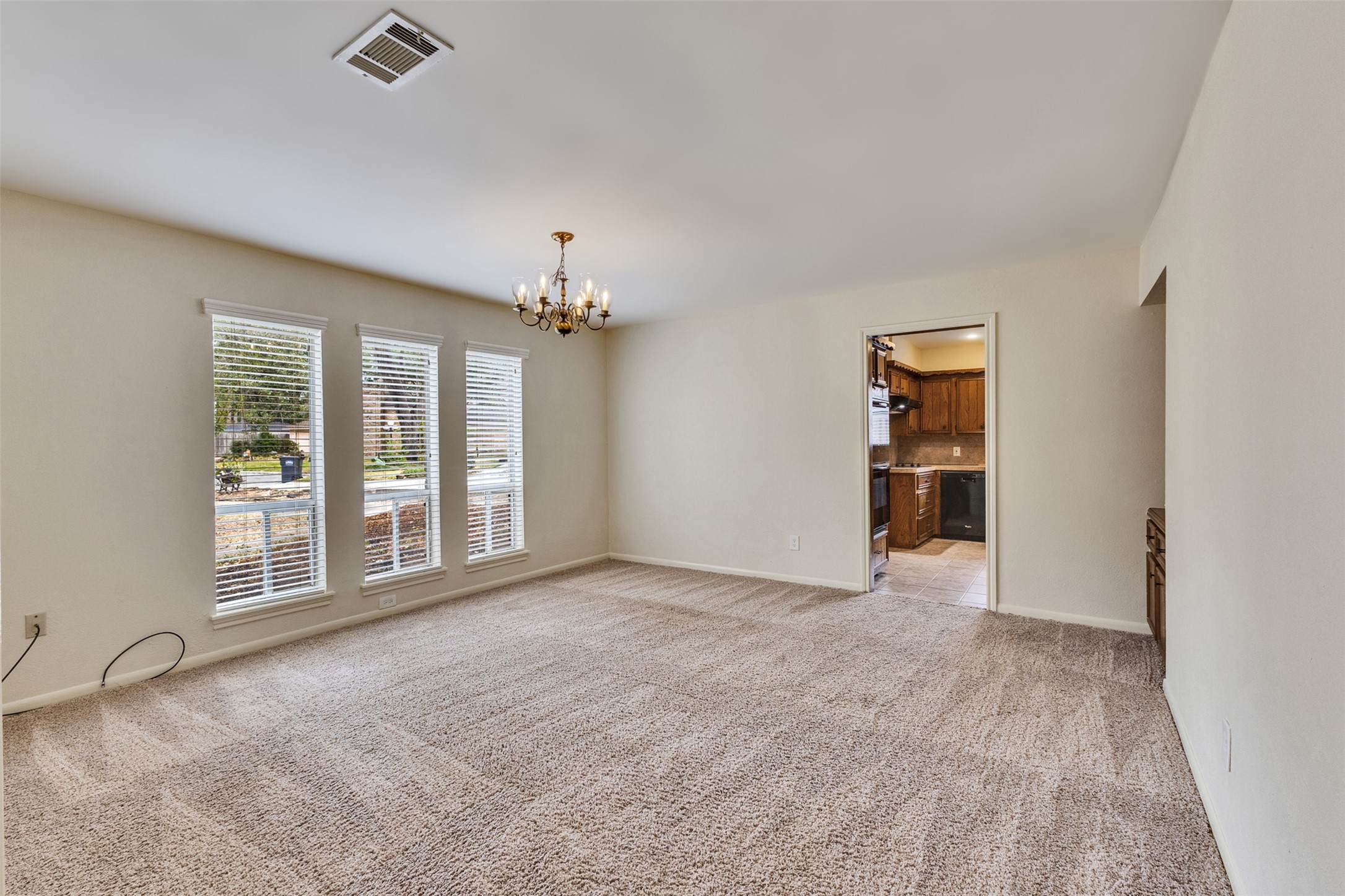 4 Kingsley Court, Conroe, TX 77304