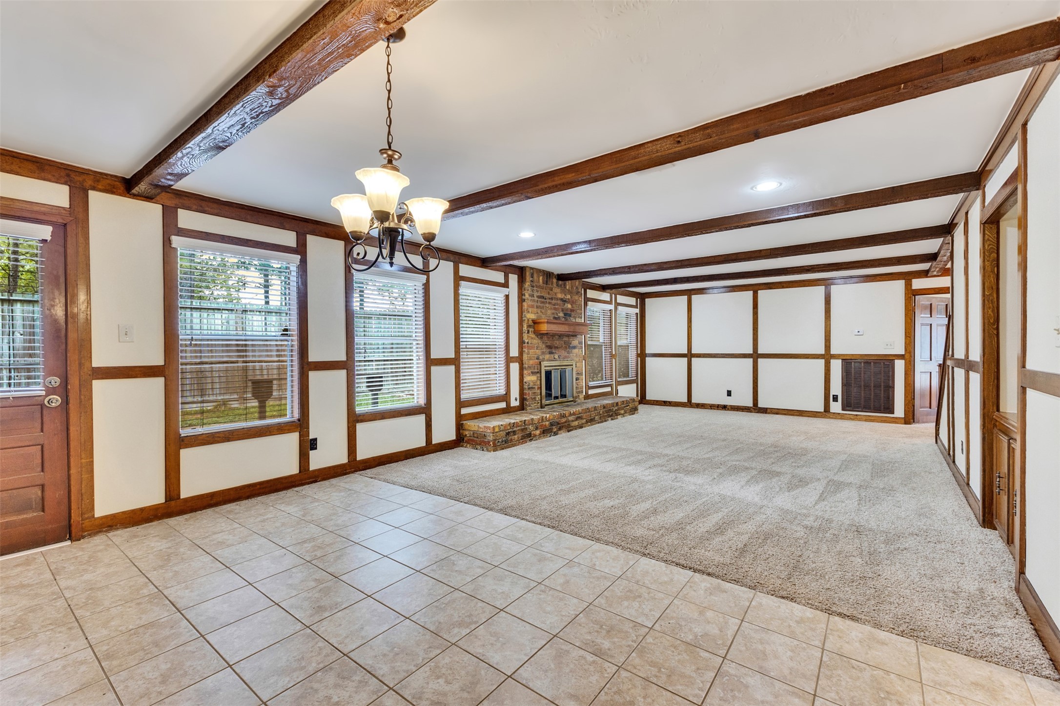 4 Kingsley Court, Conroe, TX 77304