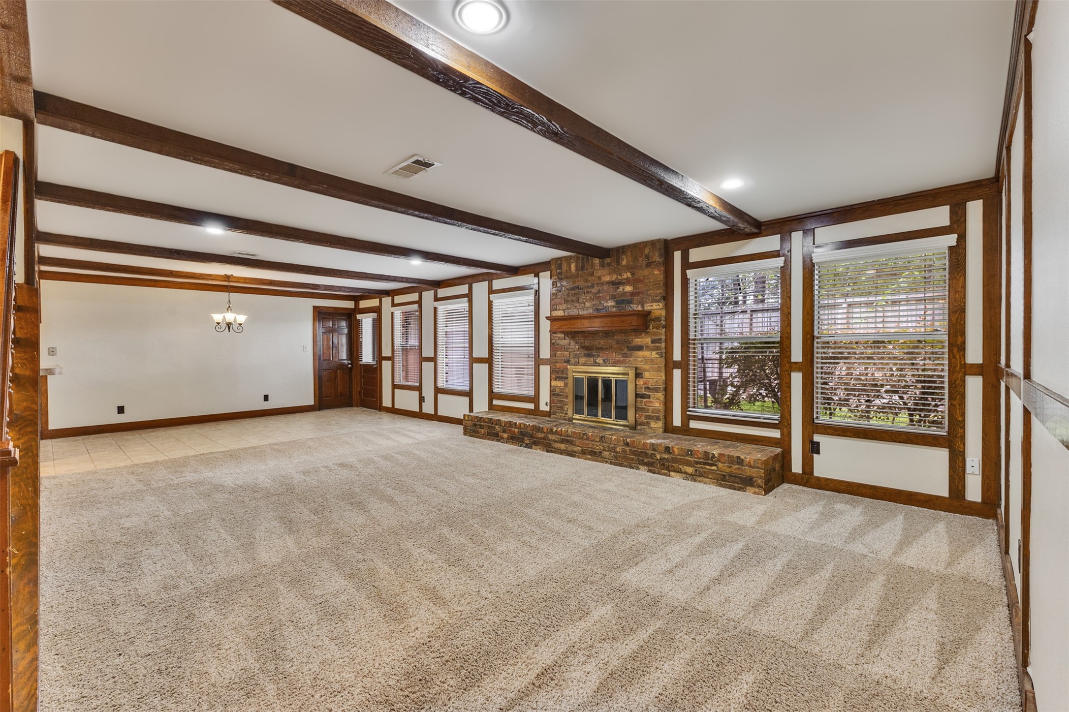 4 Kingsley Court, Conroe, TX 77304