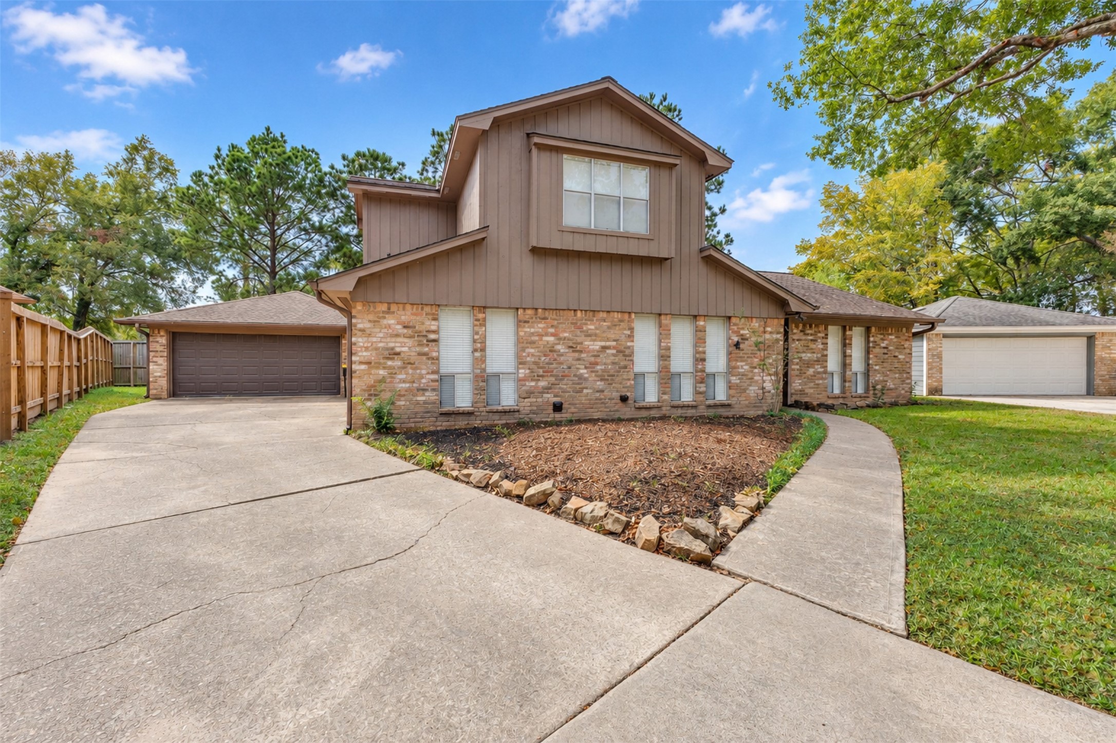 4 Kingsley Court, Conroe, TX 77304
