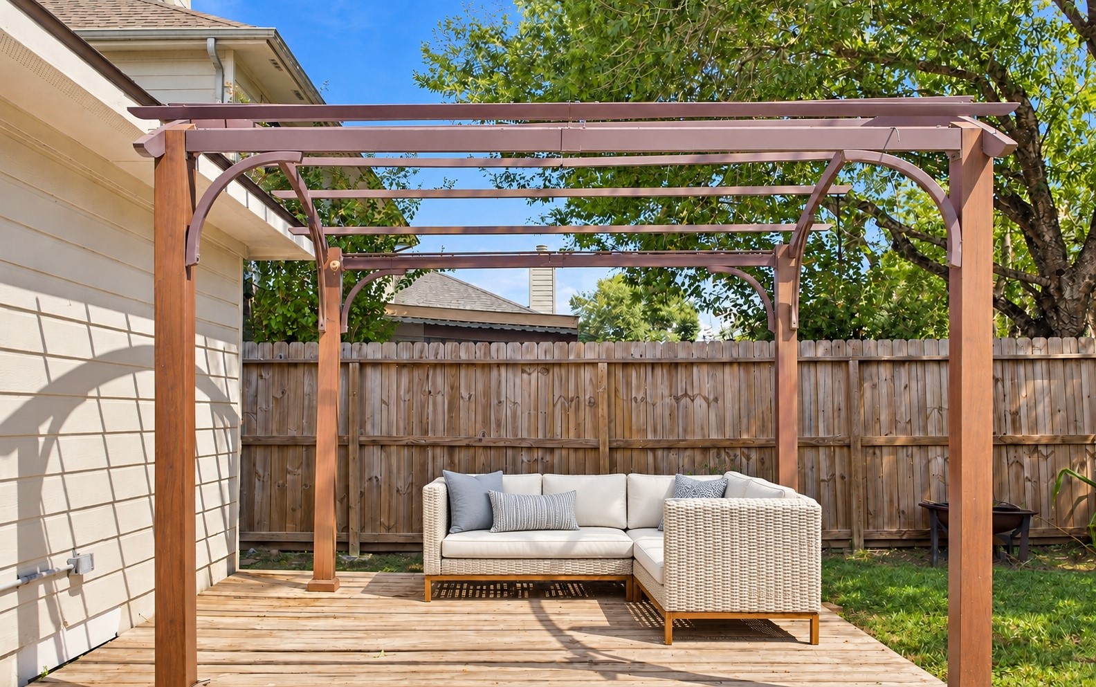 The patio - great for entertaining!