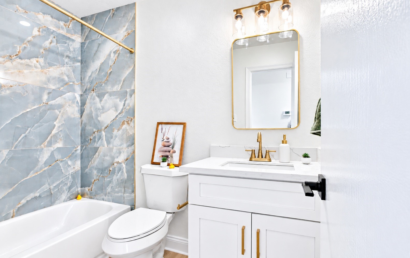 This home has been fully updated!