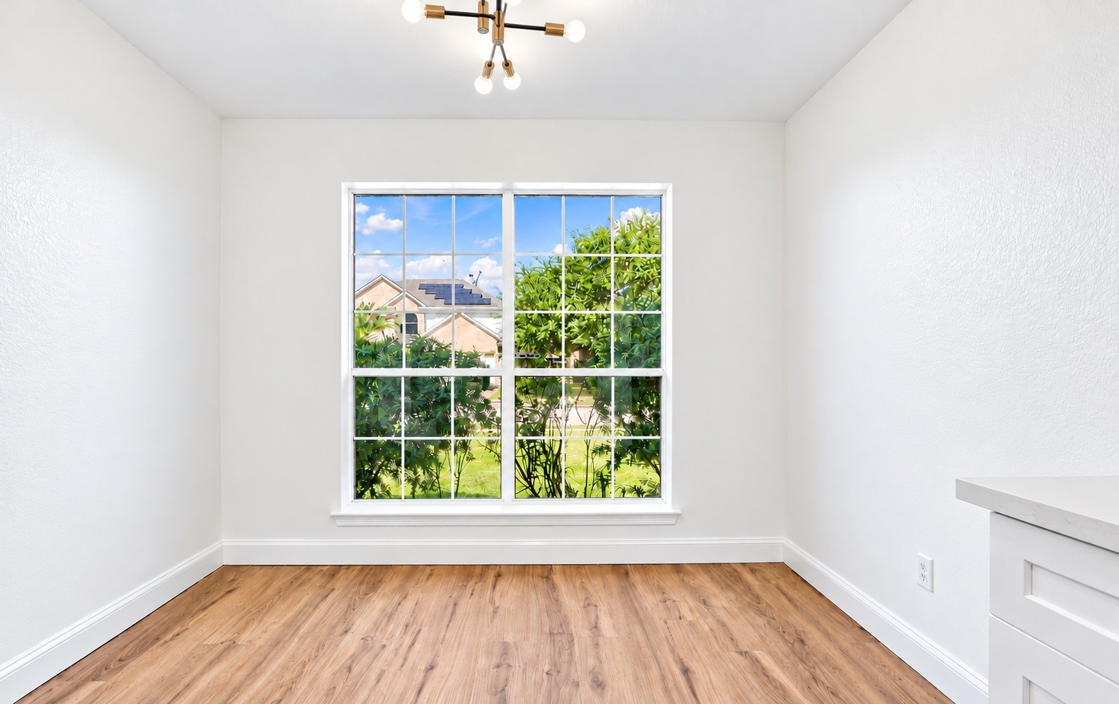 5226 Chasewood Drive, Bacliff, TX 77518