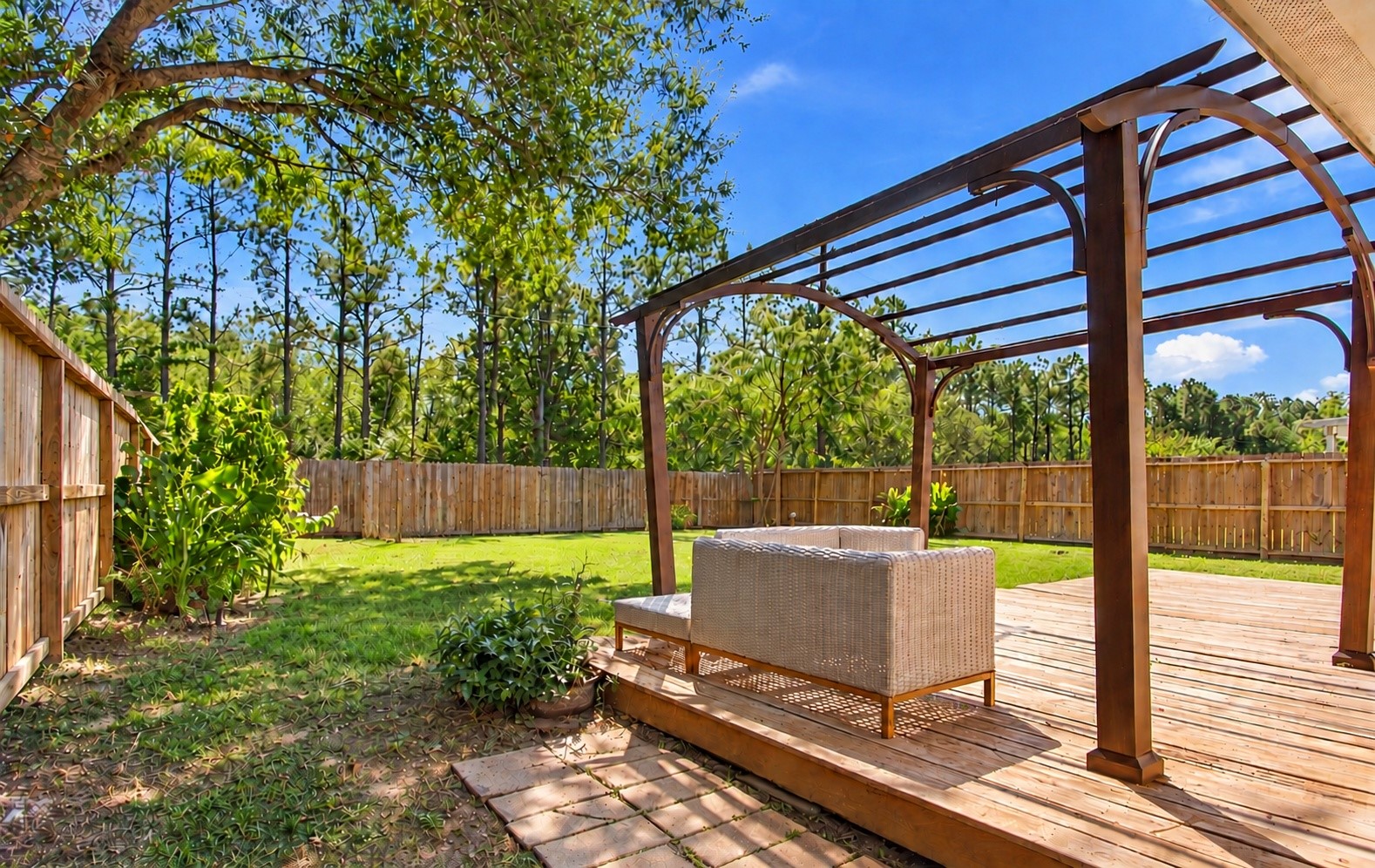 The spacious backyard!