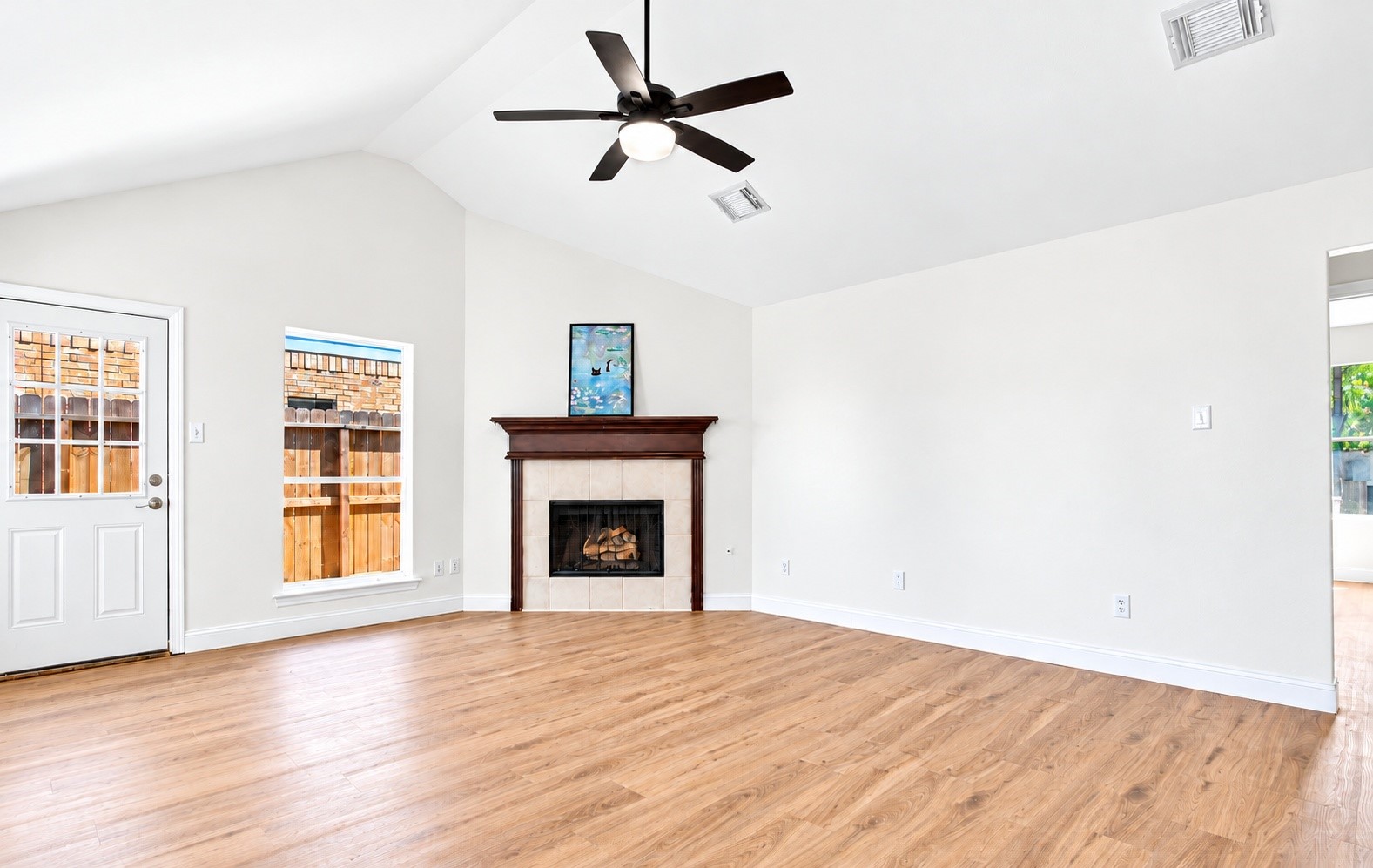 5226 Chasewood Drive, Bacliff, TX 77518