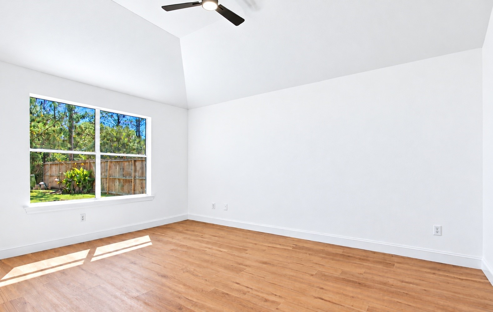 The primary bedroom!
*This photo has been virtually staged*