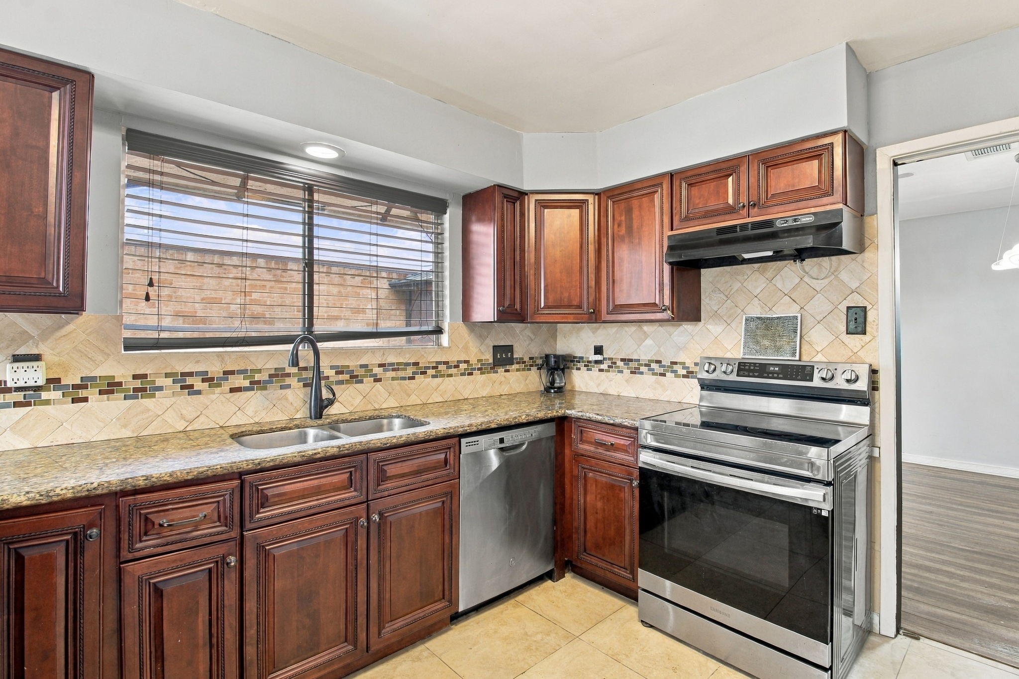 6330 Ludington Drive, Houston, TX 77035