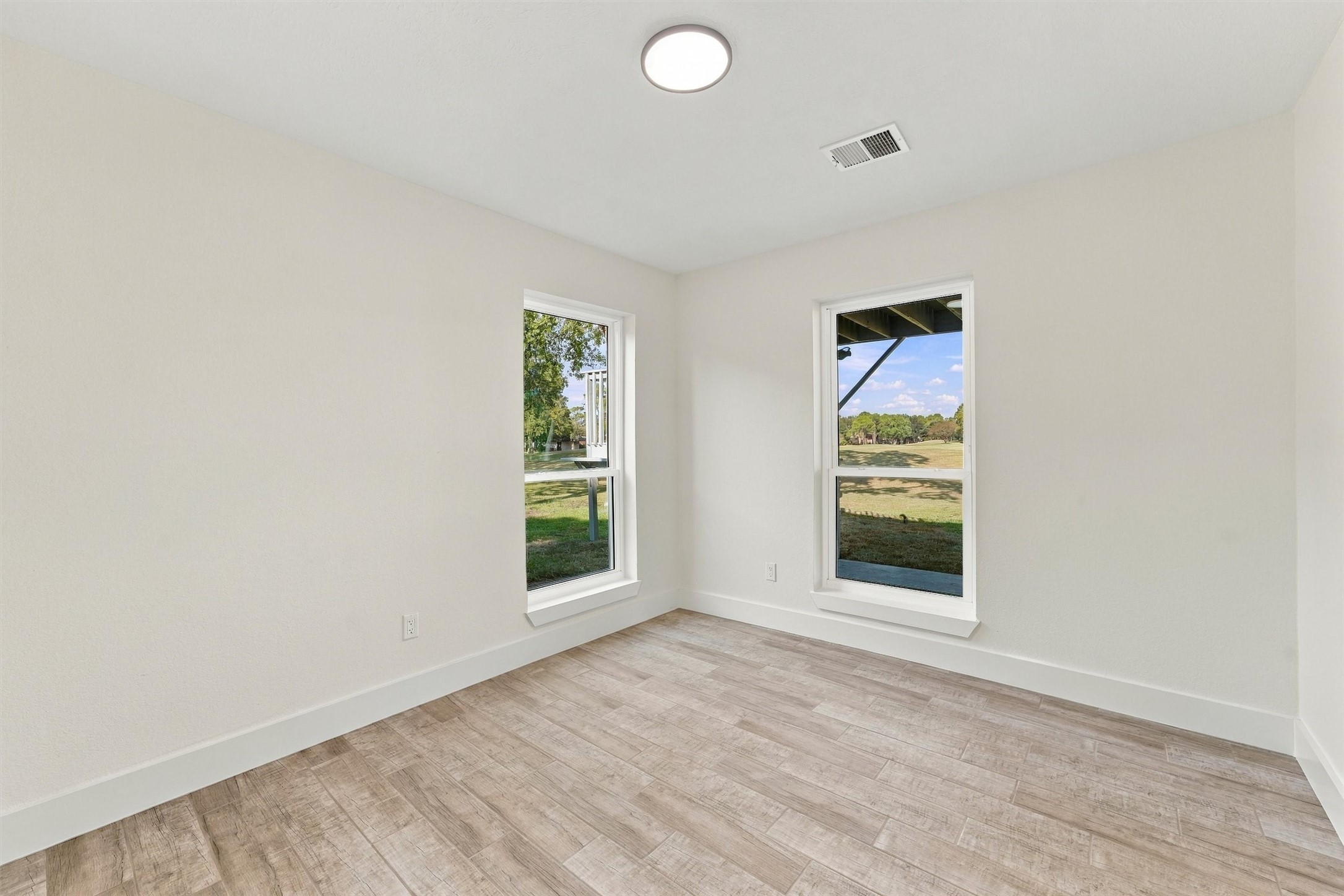 4756 Oakmont Court, League City, TX 77573