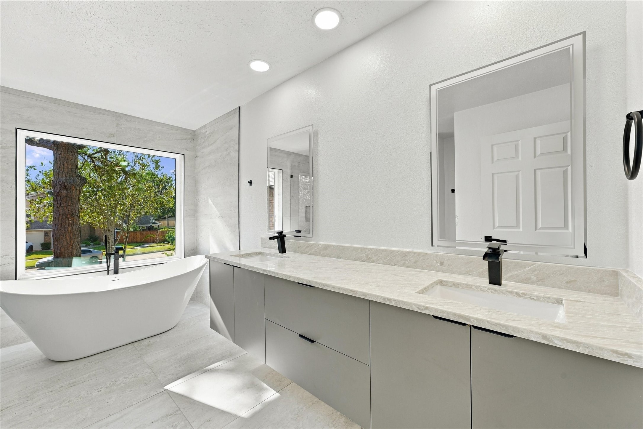 4756 Oakmont Court, League City, TX 77573