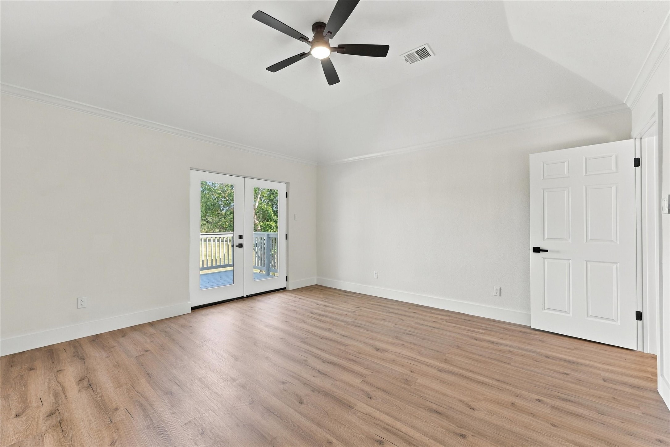 4756 Oakmont Court, League City, TX 77573