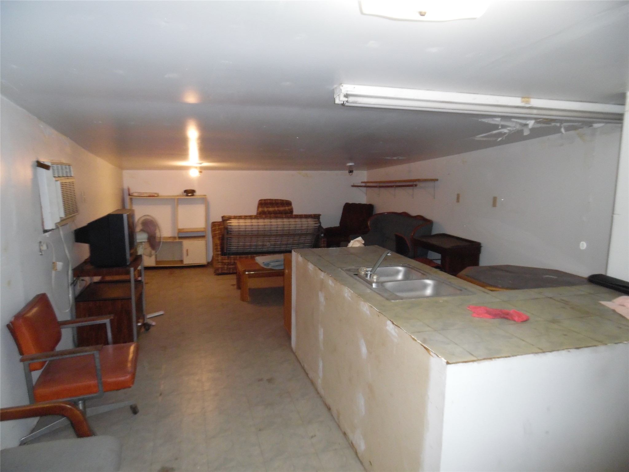 Upstairs area Could be Temporary Living Quarters