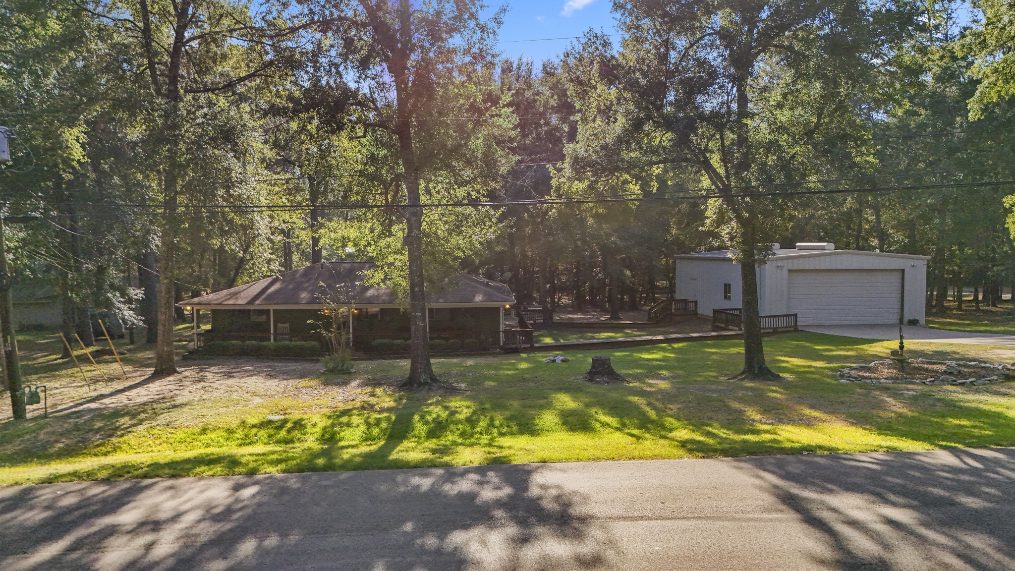2001 Northshore Drive, Conroe, TX 77304 2001 Northshore Drive, Conroe, TX 77304