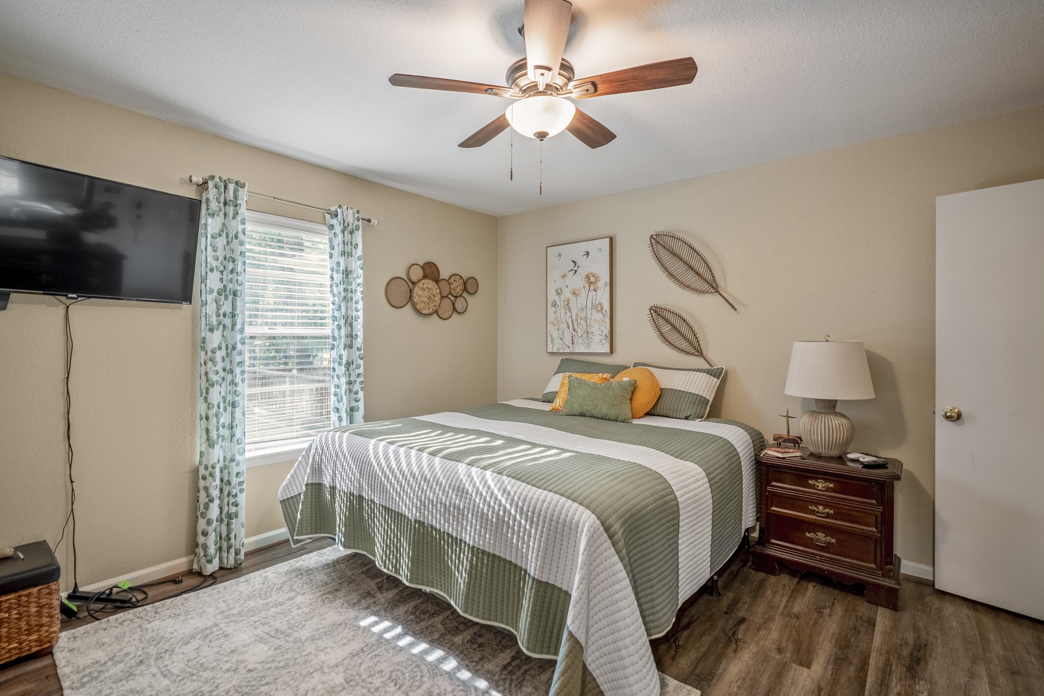 2001 Northshore Drive, Conroe, TX 77304