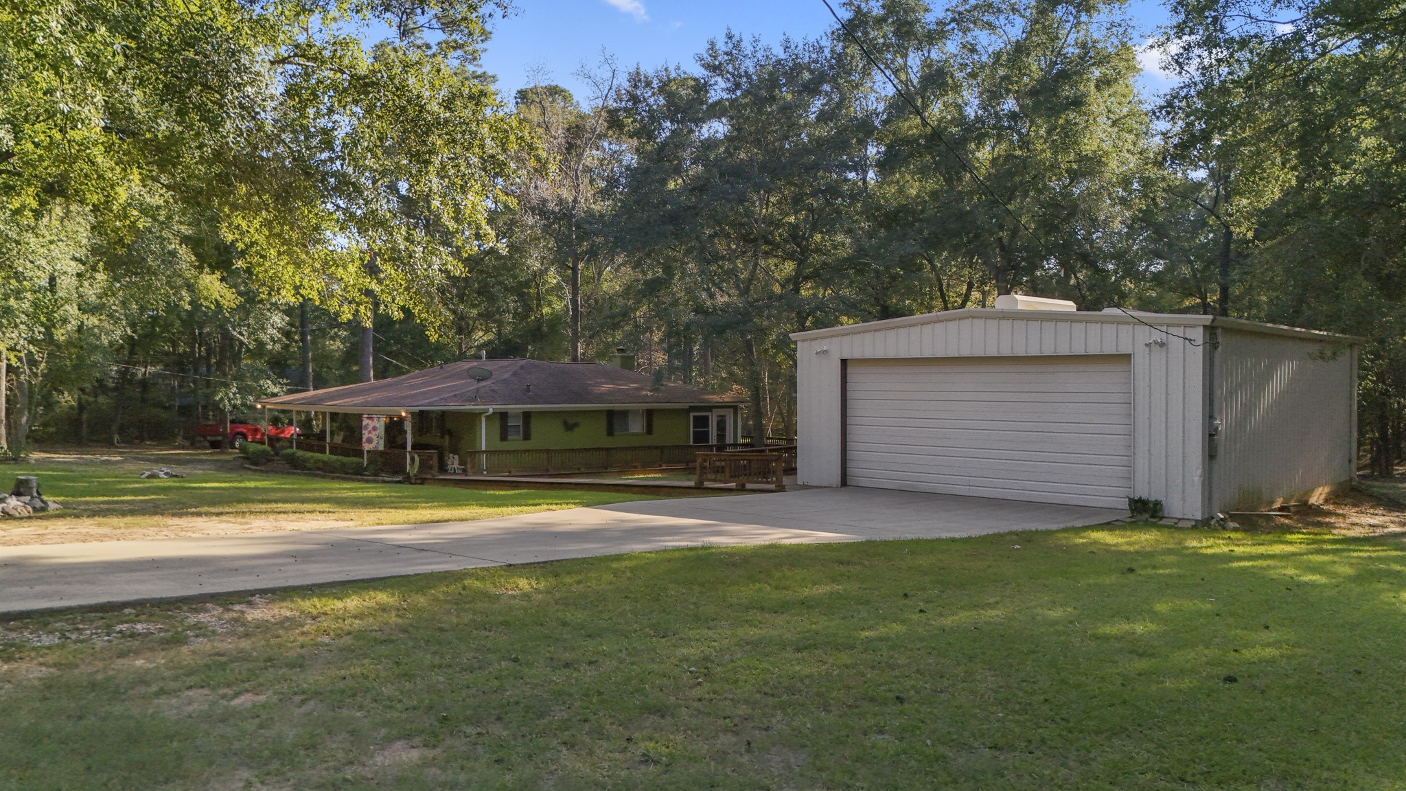 2001 Northshore Drive, Conroe, TX 77304