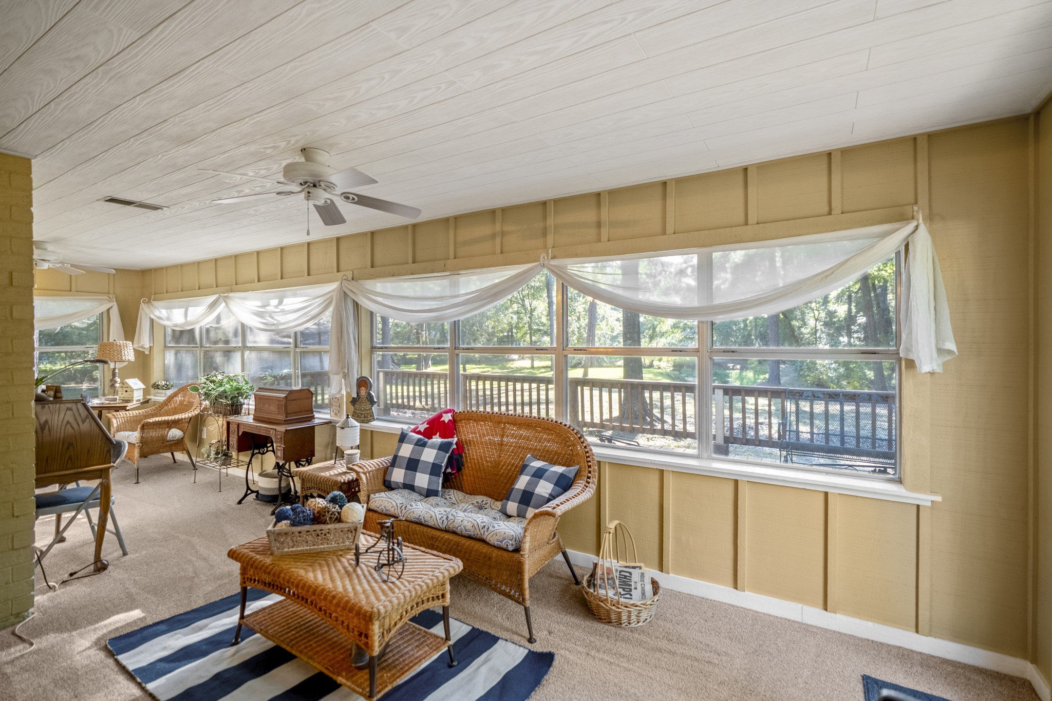 2001 Northshore Drive, Conroe, TX 77304