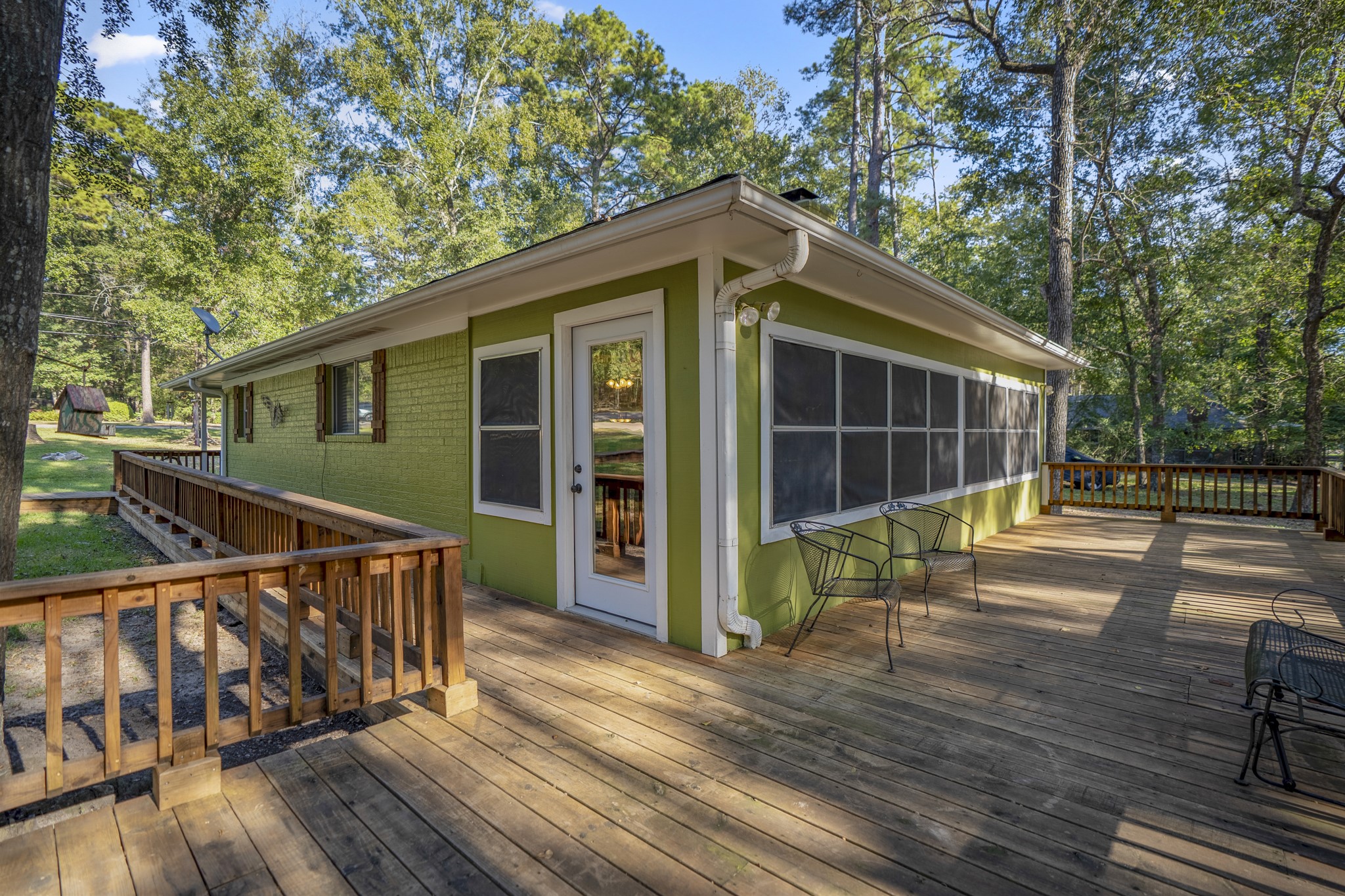 2001 Northshore Drive, Conroe, TX 77304