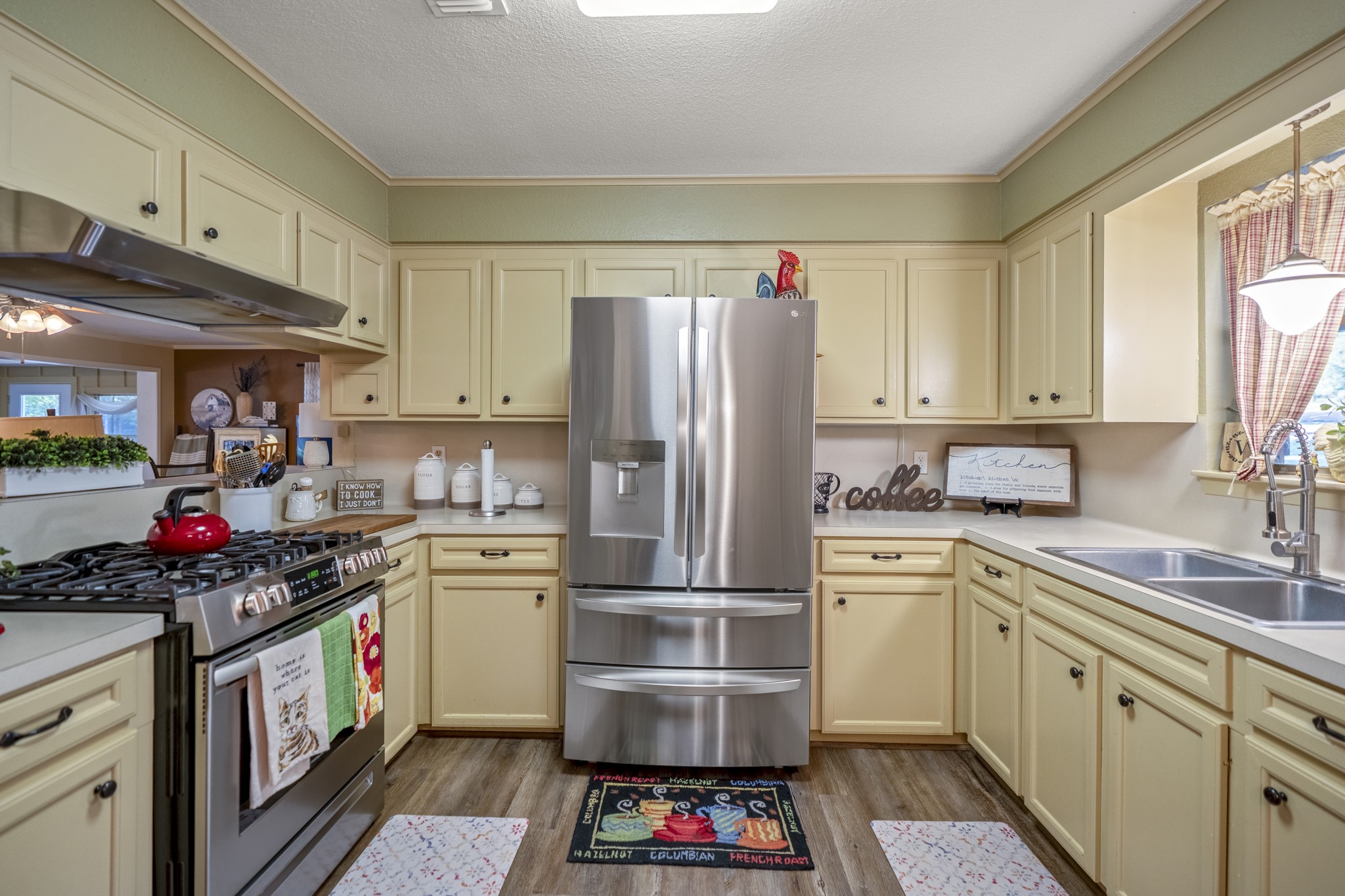 2001 Northshore Drive, Conroe, TX 77304