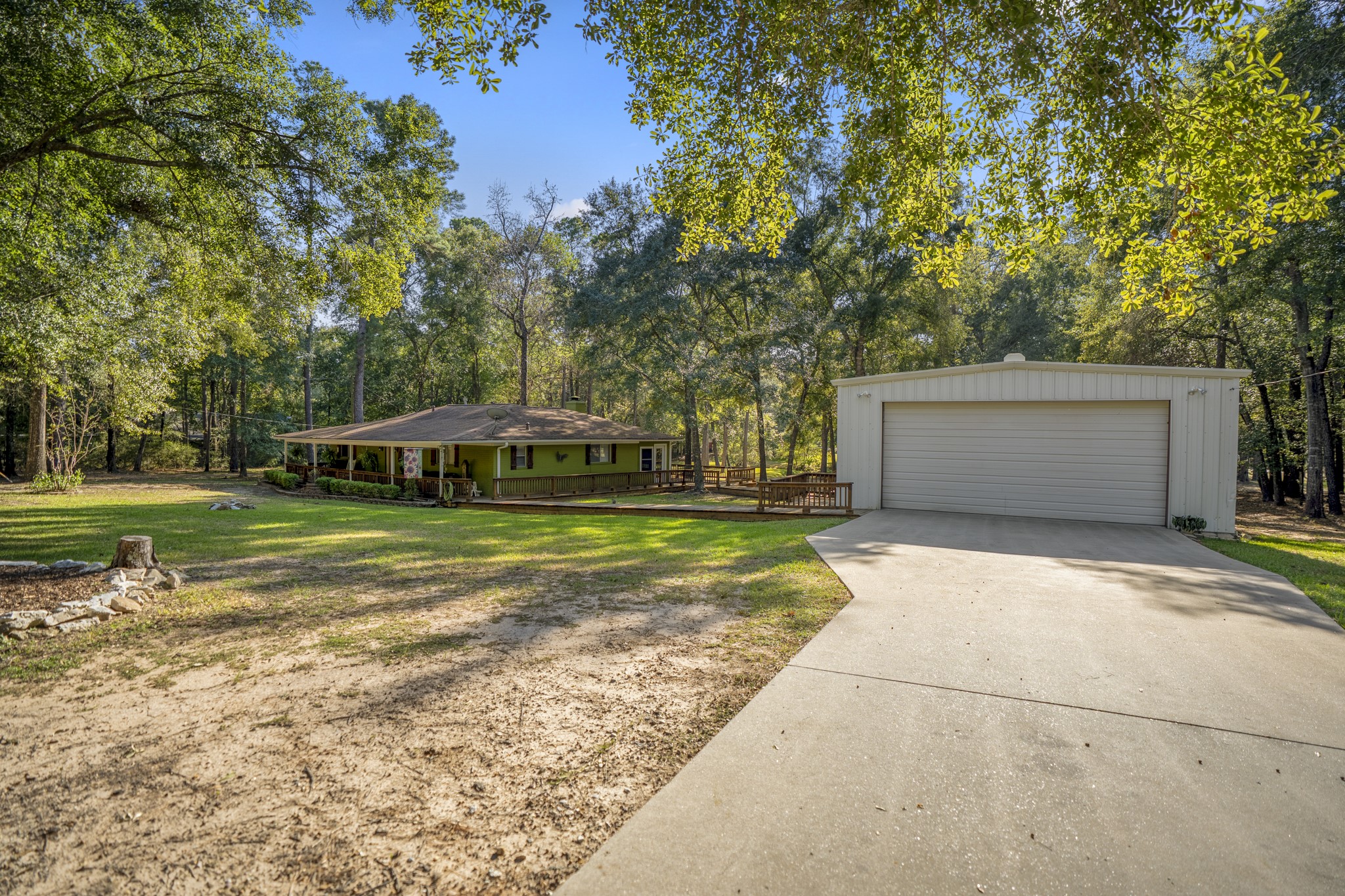 2001 Northshore Drive, Conroe, TX 77304