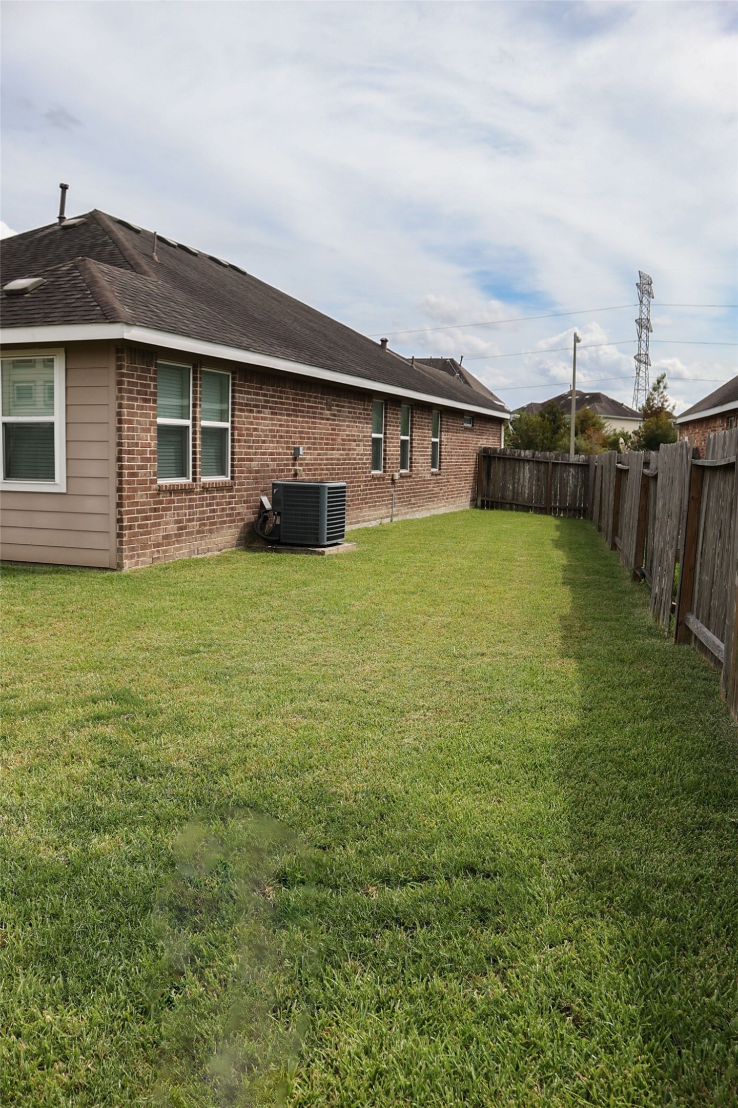 4703 N Bella Court, Alvin, TX 77511