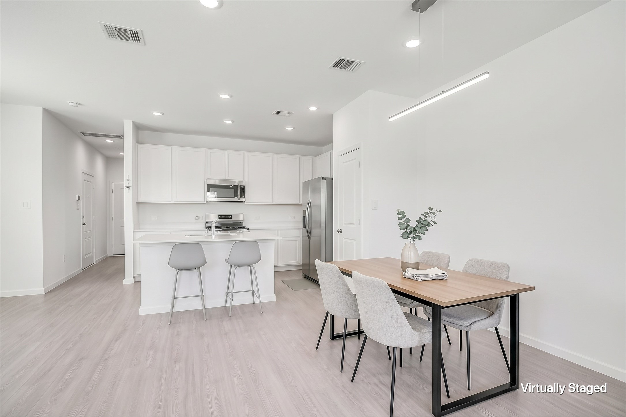 2160 Salinas Drive, Rosharon, TX 77583