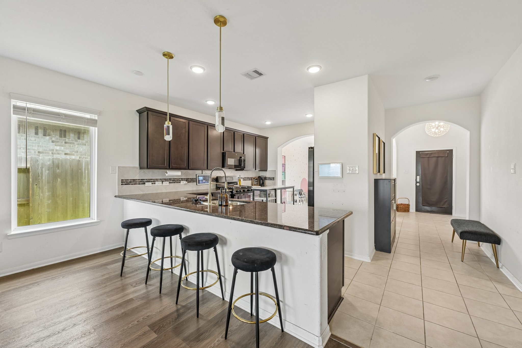 Breakfast bar