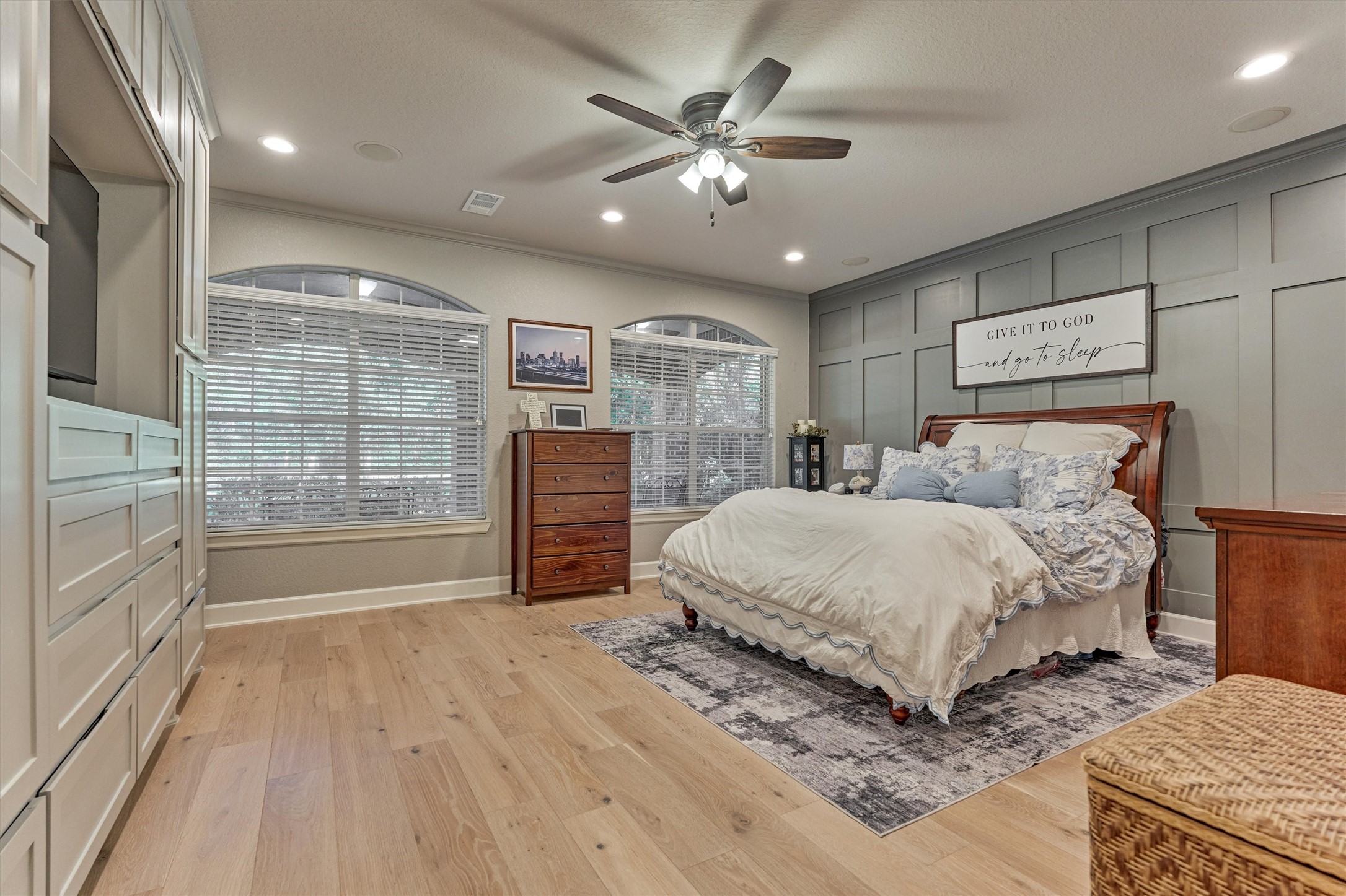 Secondary large bedroom with backyard views. Perfect for MIL or a guest bedroom.