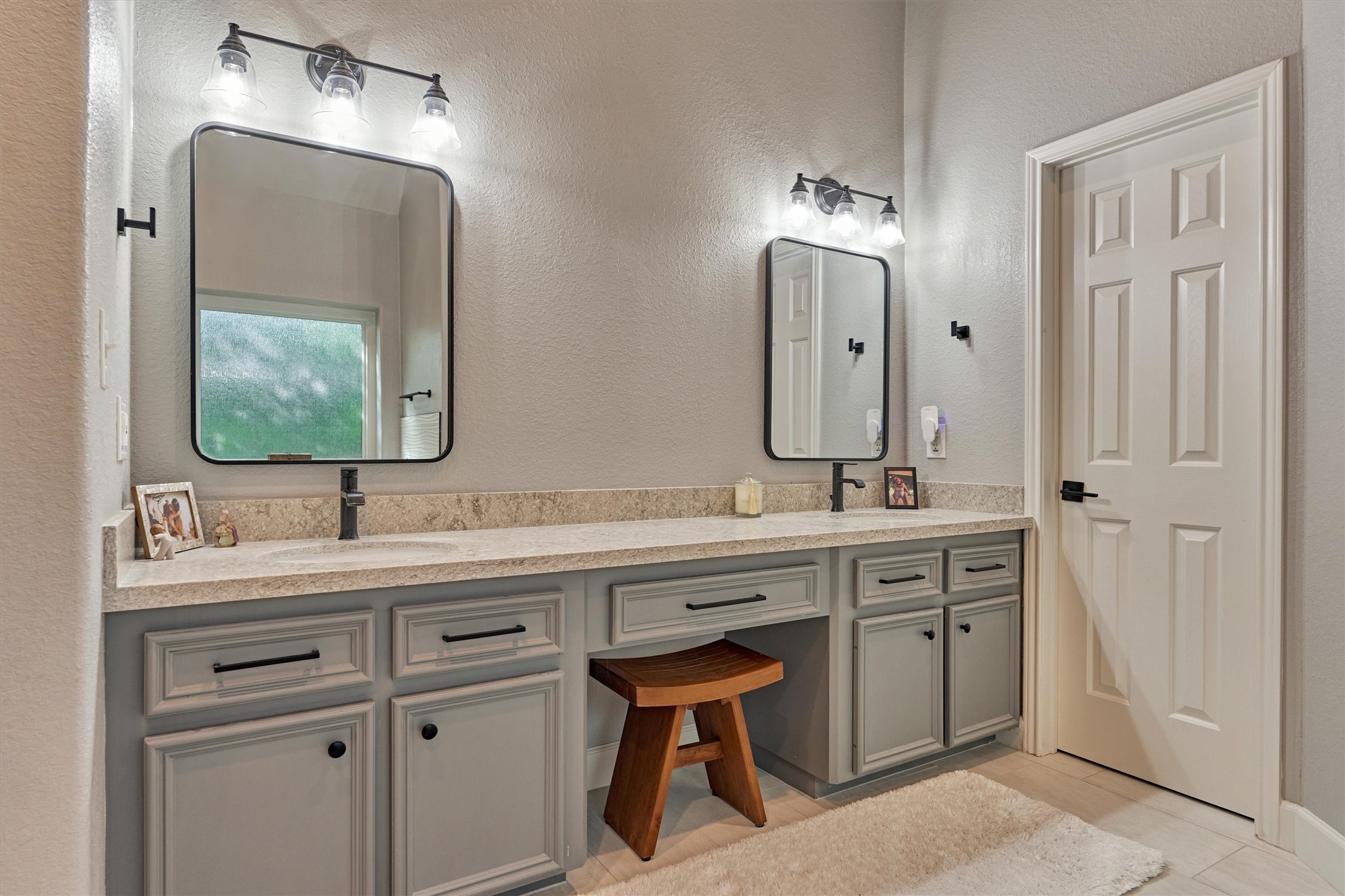 Double vanity