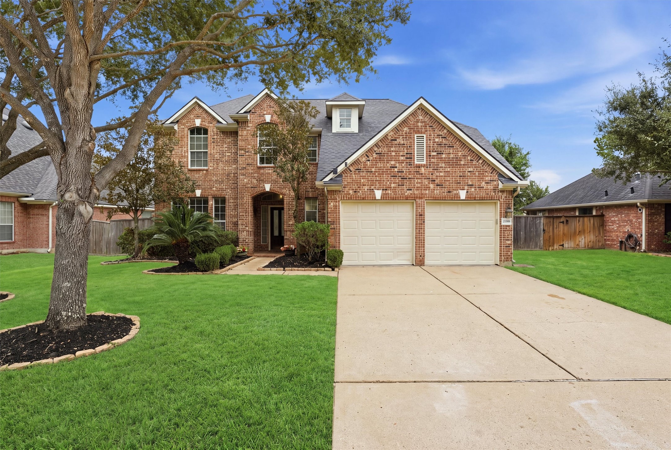 10510 Landsdowne Pointe Drive, Spring, TX 77379 10510 Landsdowne Pointe Drive, Spring, TX 77379