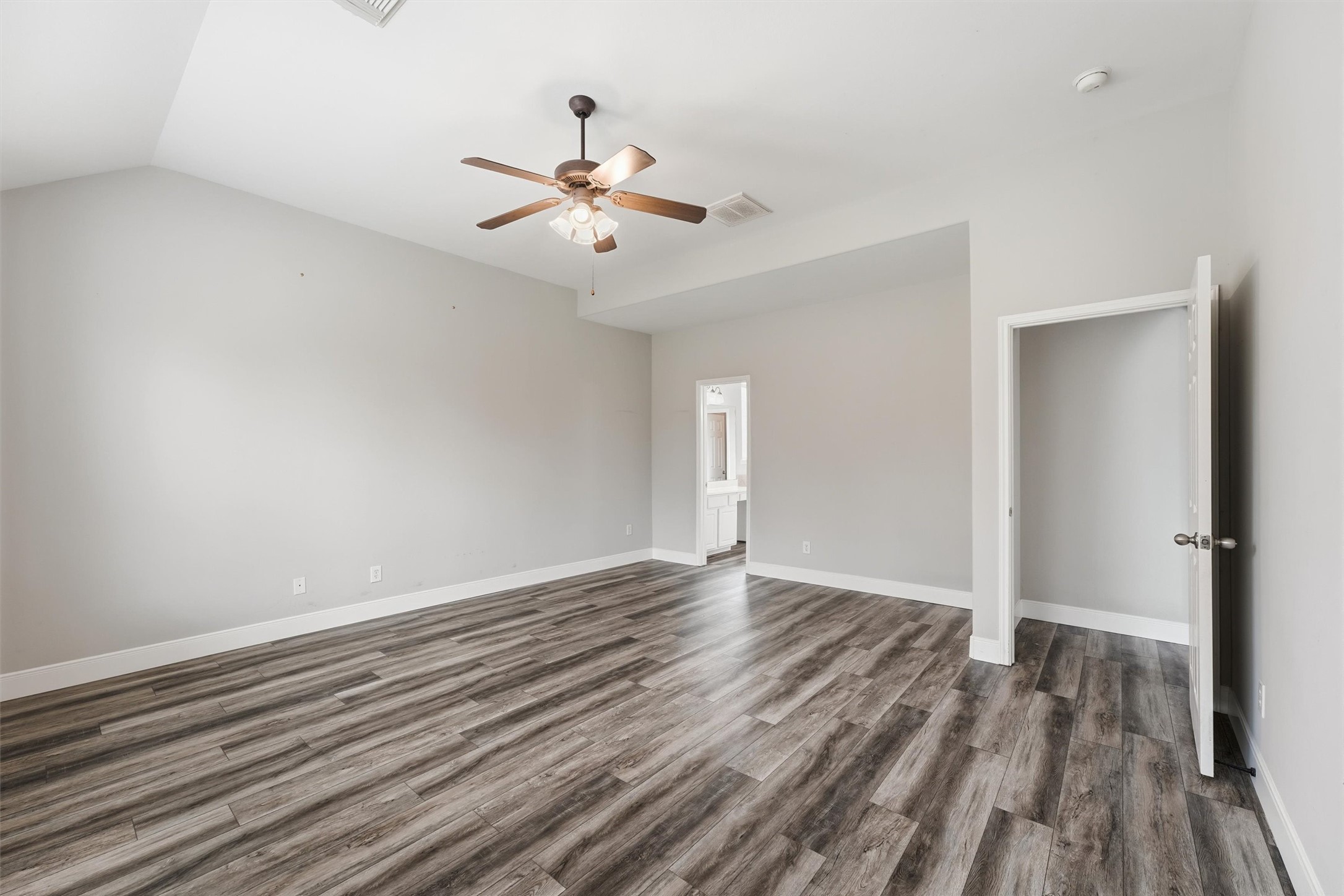 10510 Landsdowne Pointe Drive, Spring, TX 77379