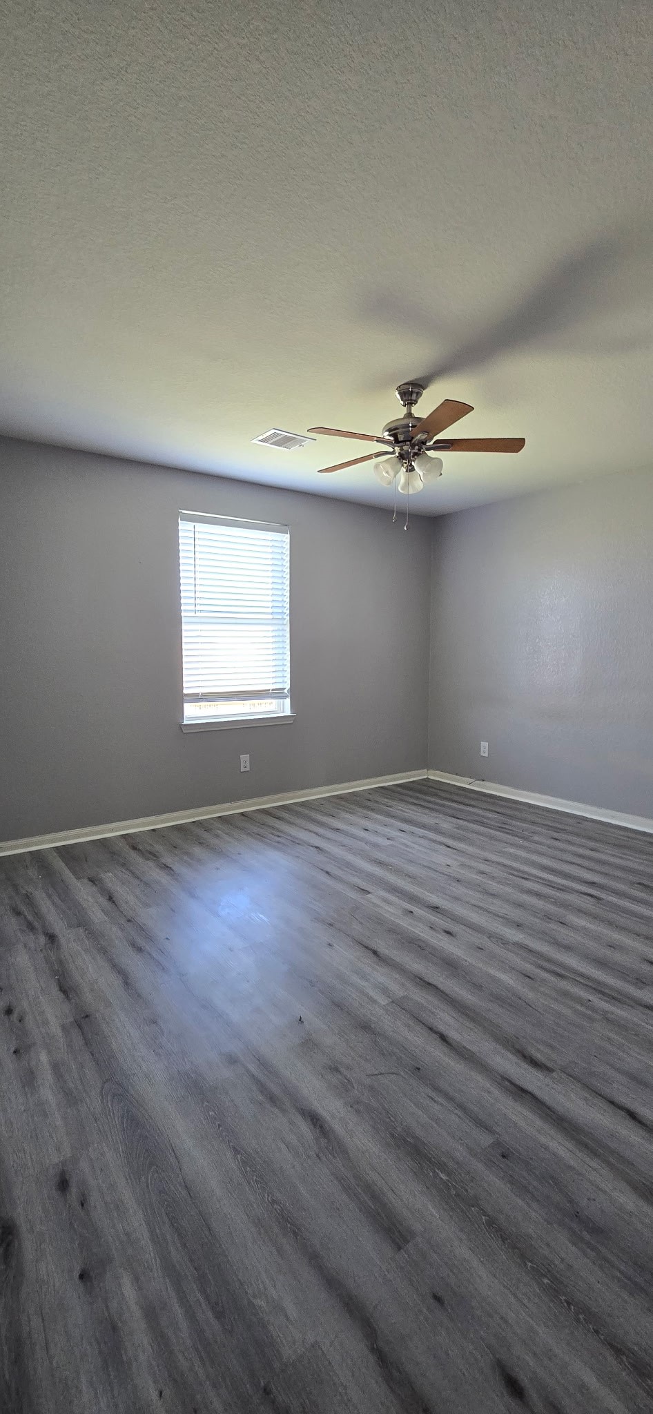 2318 Oyster Bay Avenue, La Marque, TX 77568