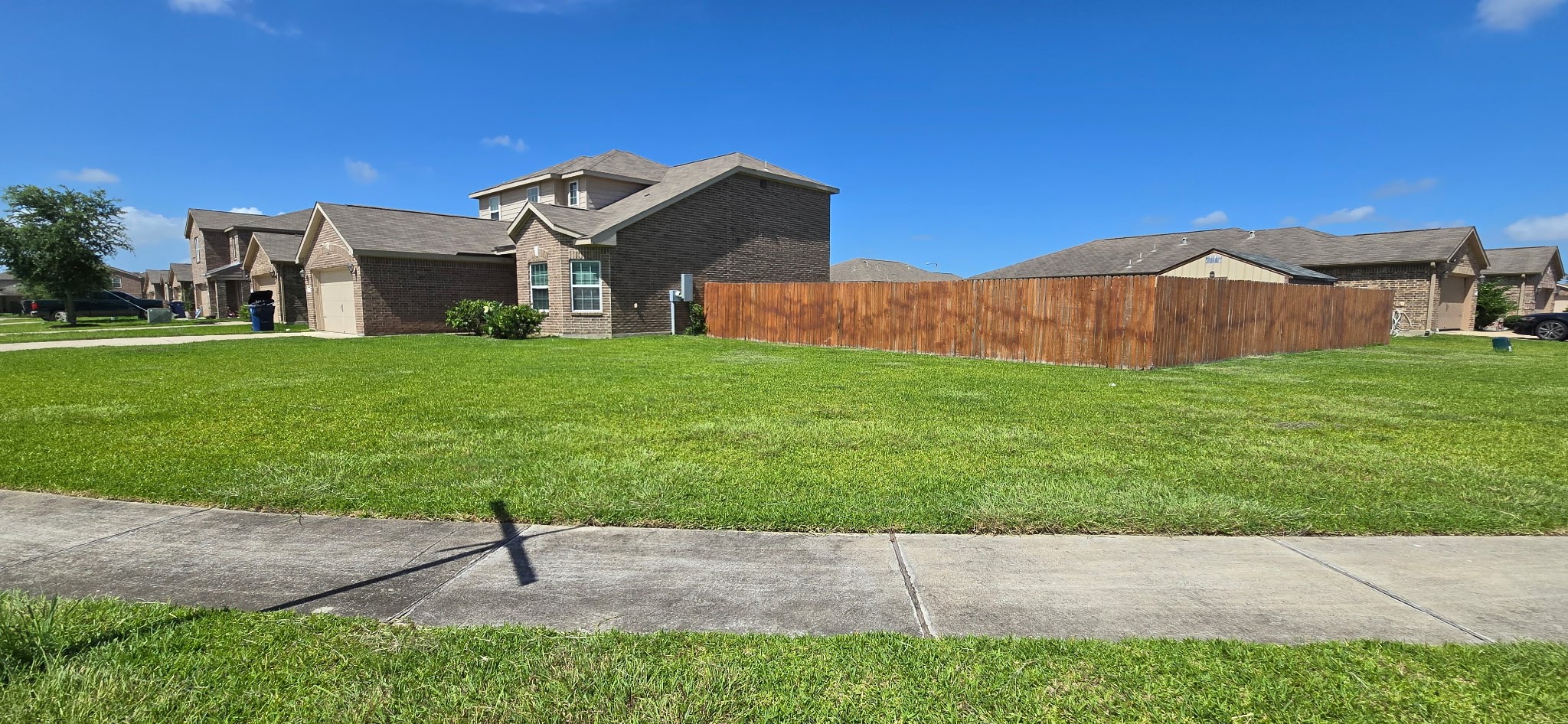 2318 Oyster Bay Avenue, La Marque, TX 77568