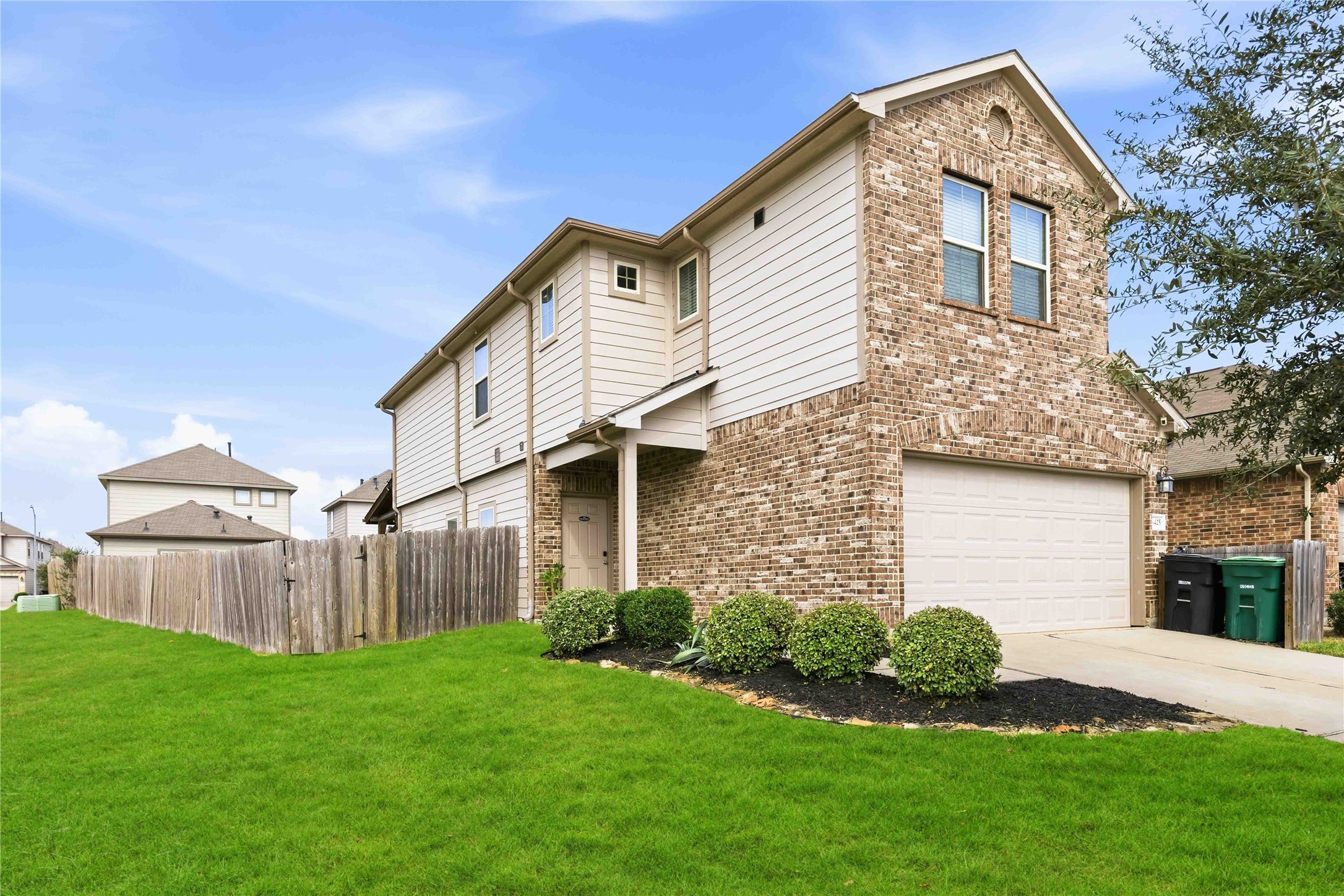 6425 Macroom Meadows Lane, Houston, TX 77048