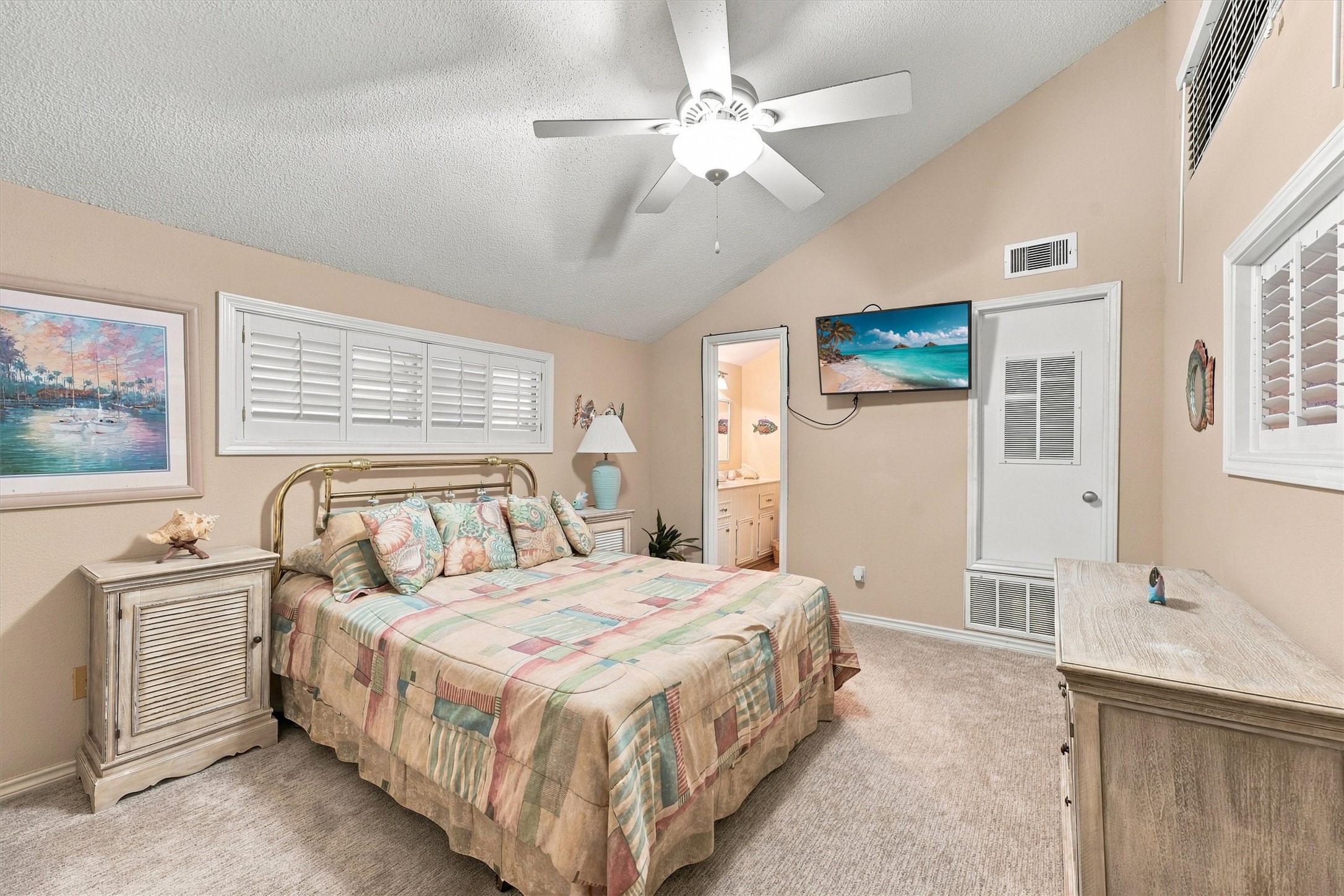 1031 Redfish Street, Bayou Vista, TX 77563