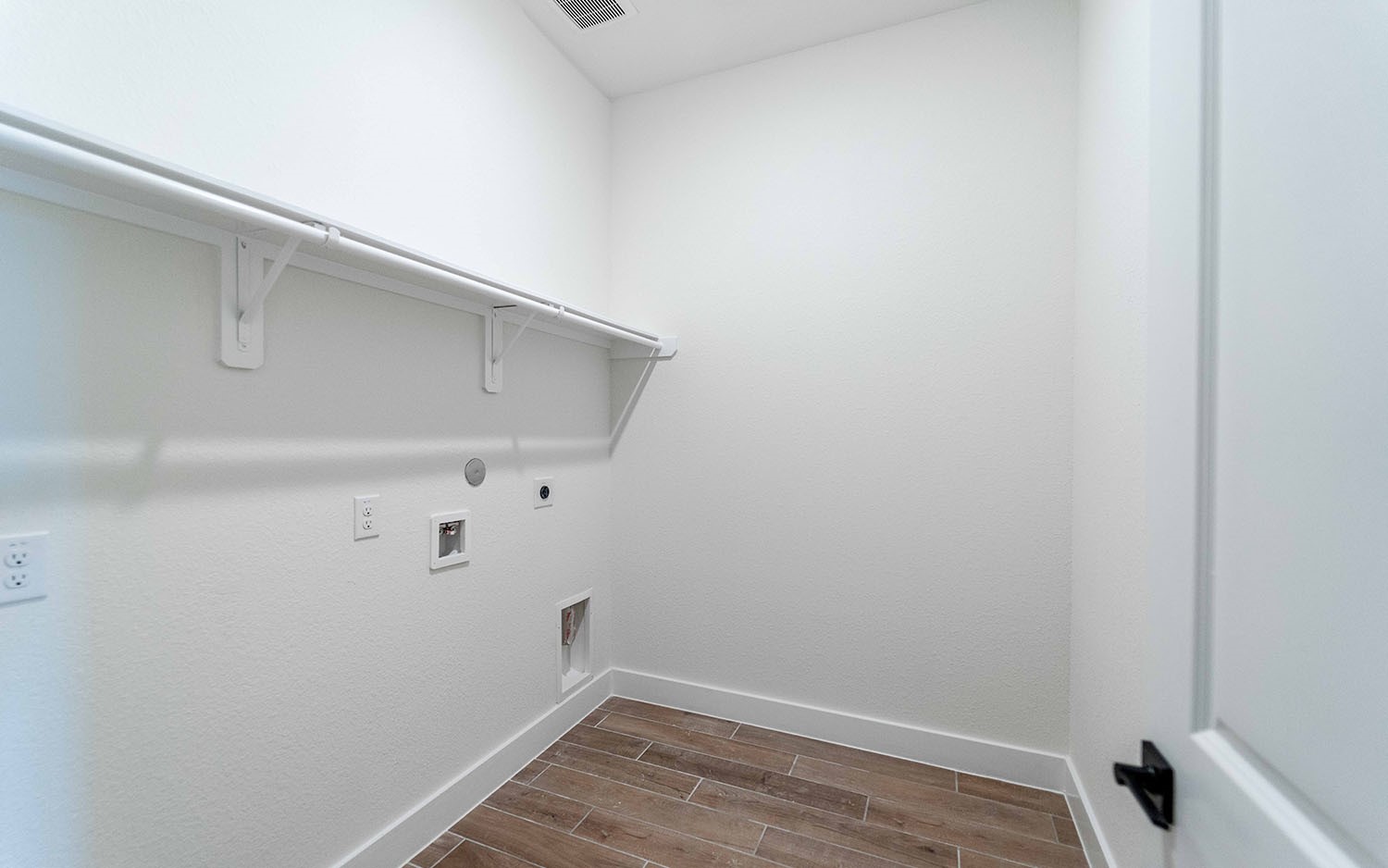 707 Western Holly, League City, TX 77573