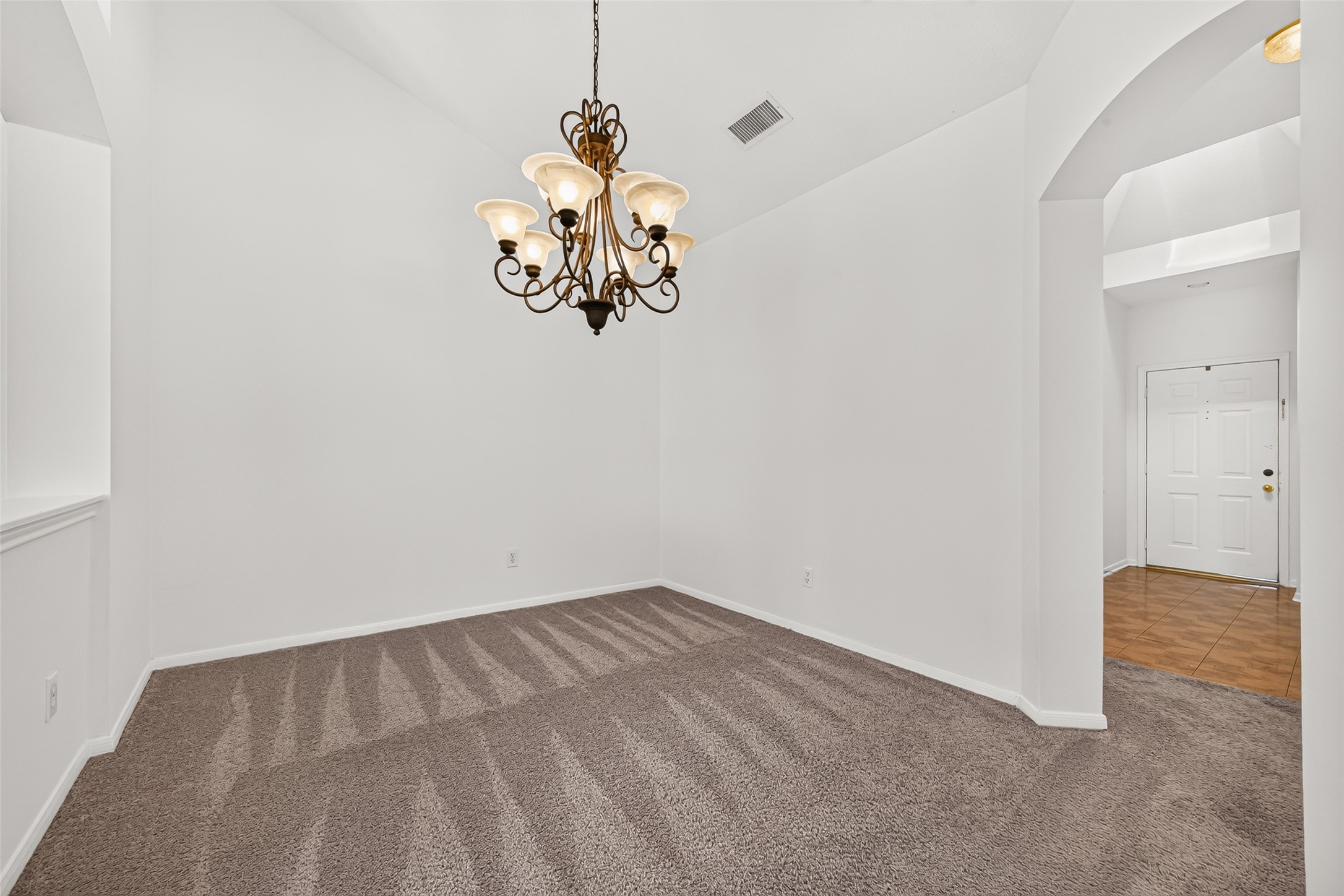 1403 Hunter Green Lane, Fresno, TX 77545
