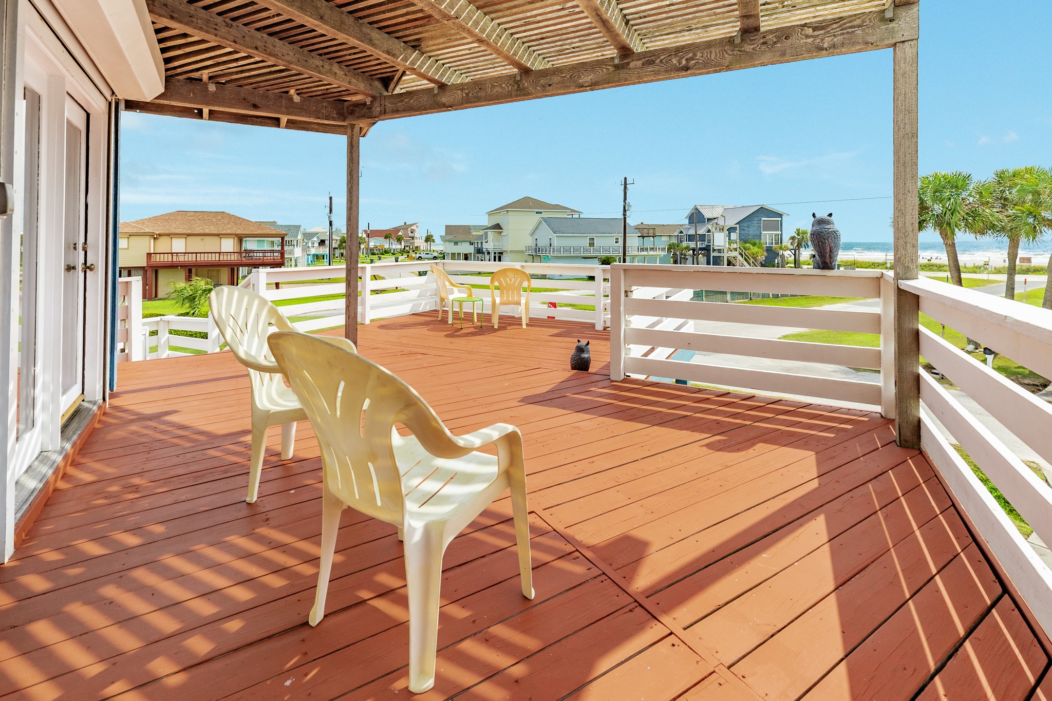 12524 W Ventura Drive, Galveston, TX 77554