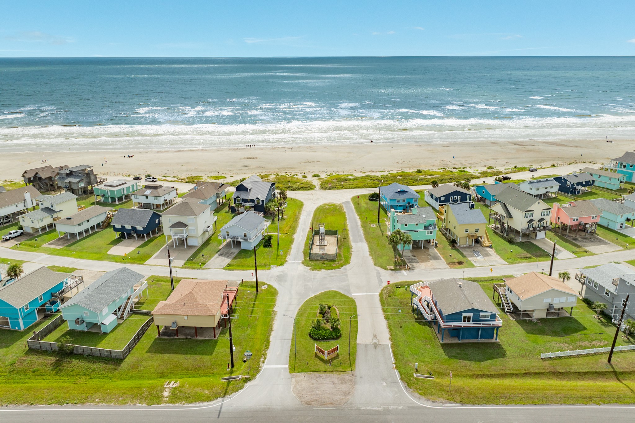 12524 W Ventura Drive, Galveston, TX 77554 12524 W Ventura Drive, Galveston, TX 77554