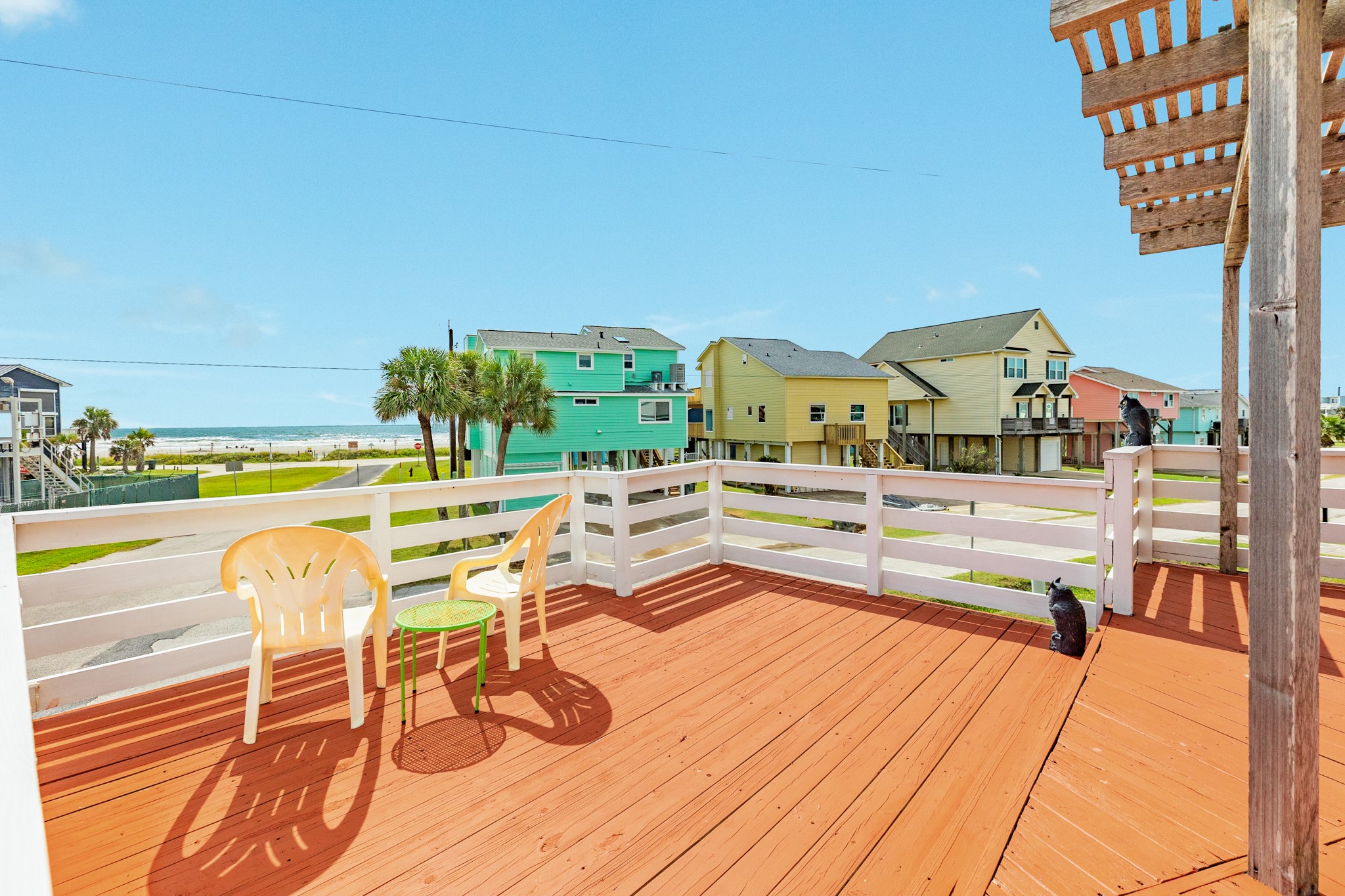 12524 W Ventura Drive, Galveston, TX 77554
