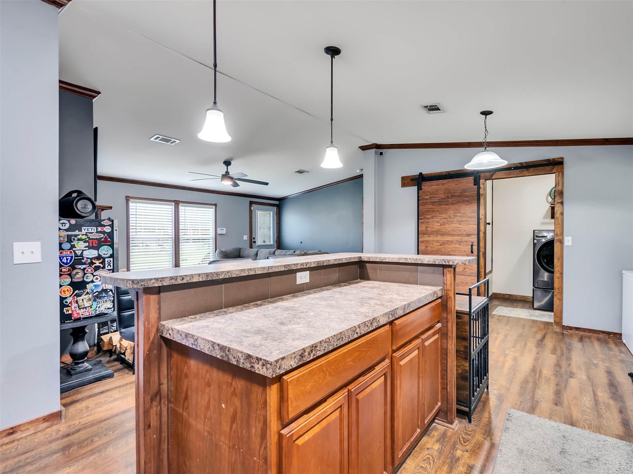 52 County Road 302, Alvin, TX 77511