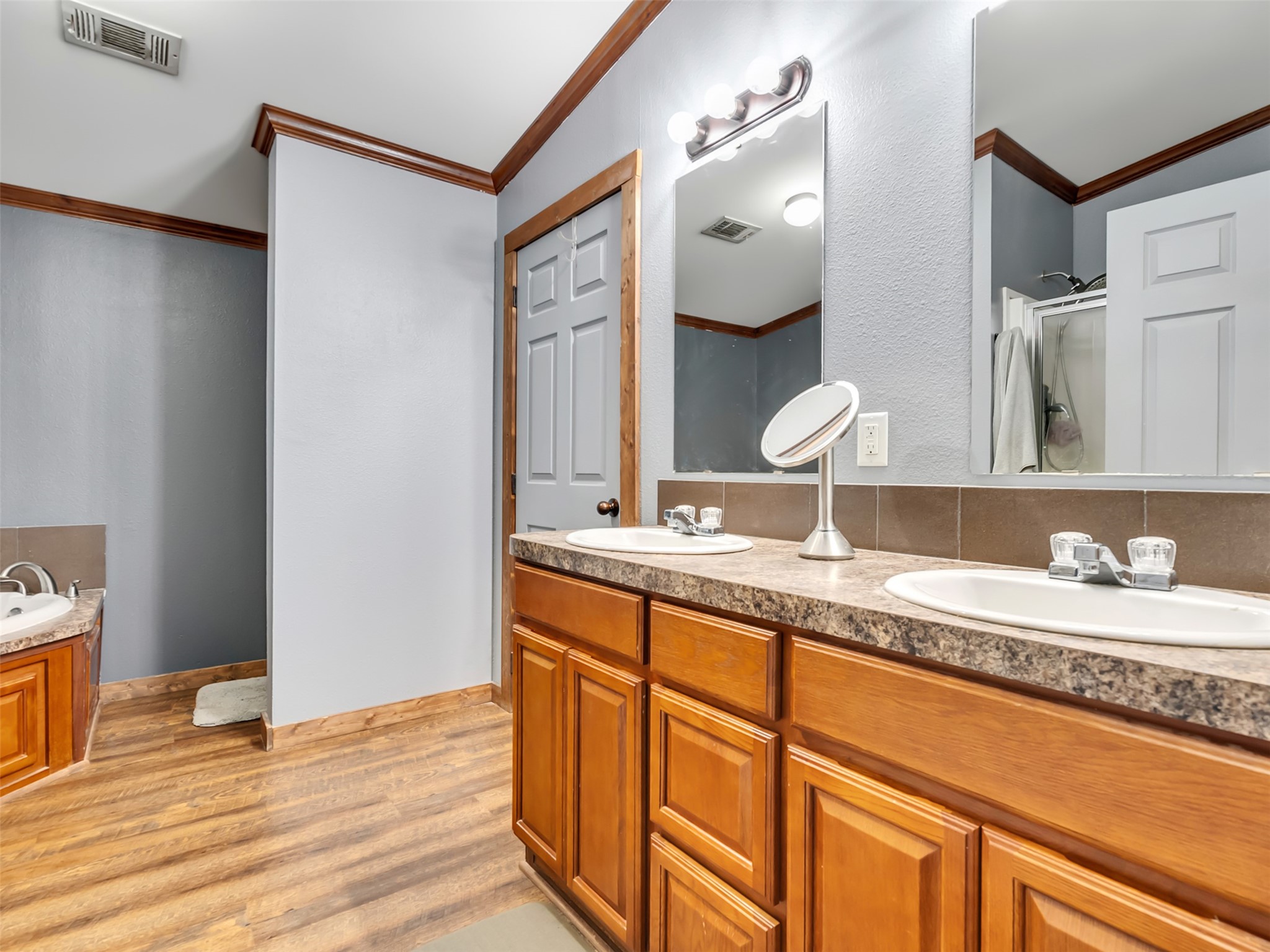 Primary suite bath