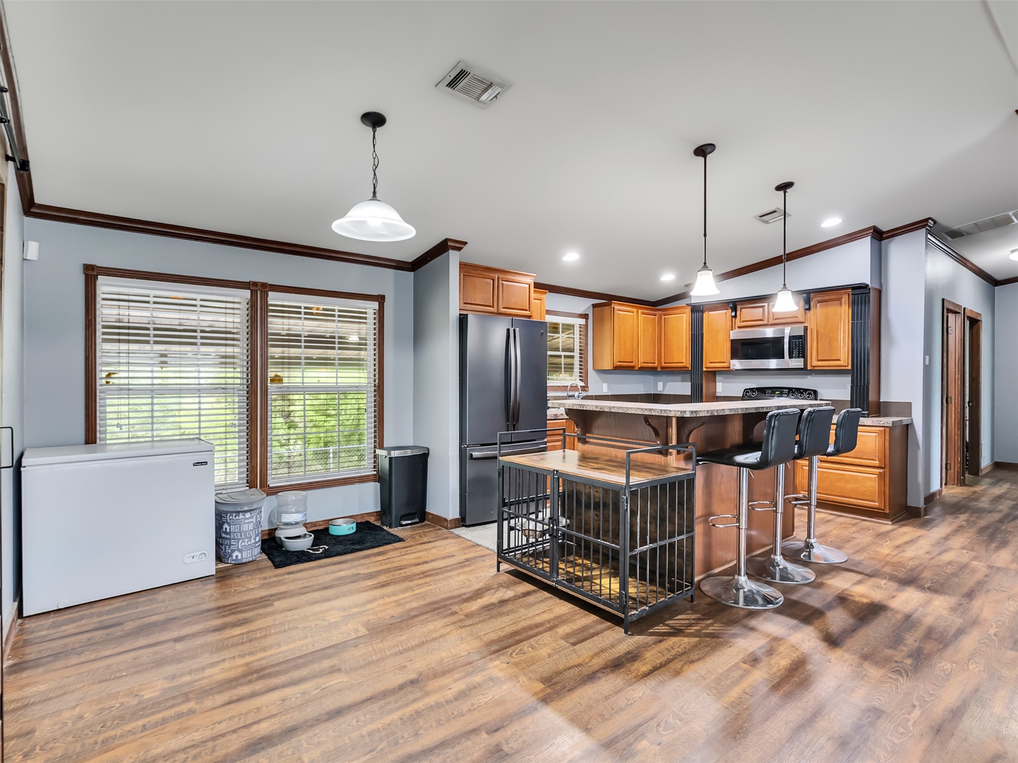 52 County Road 302, Alvin, TX 77511