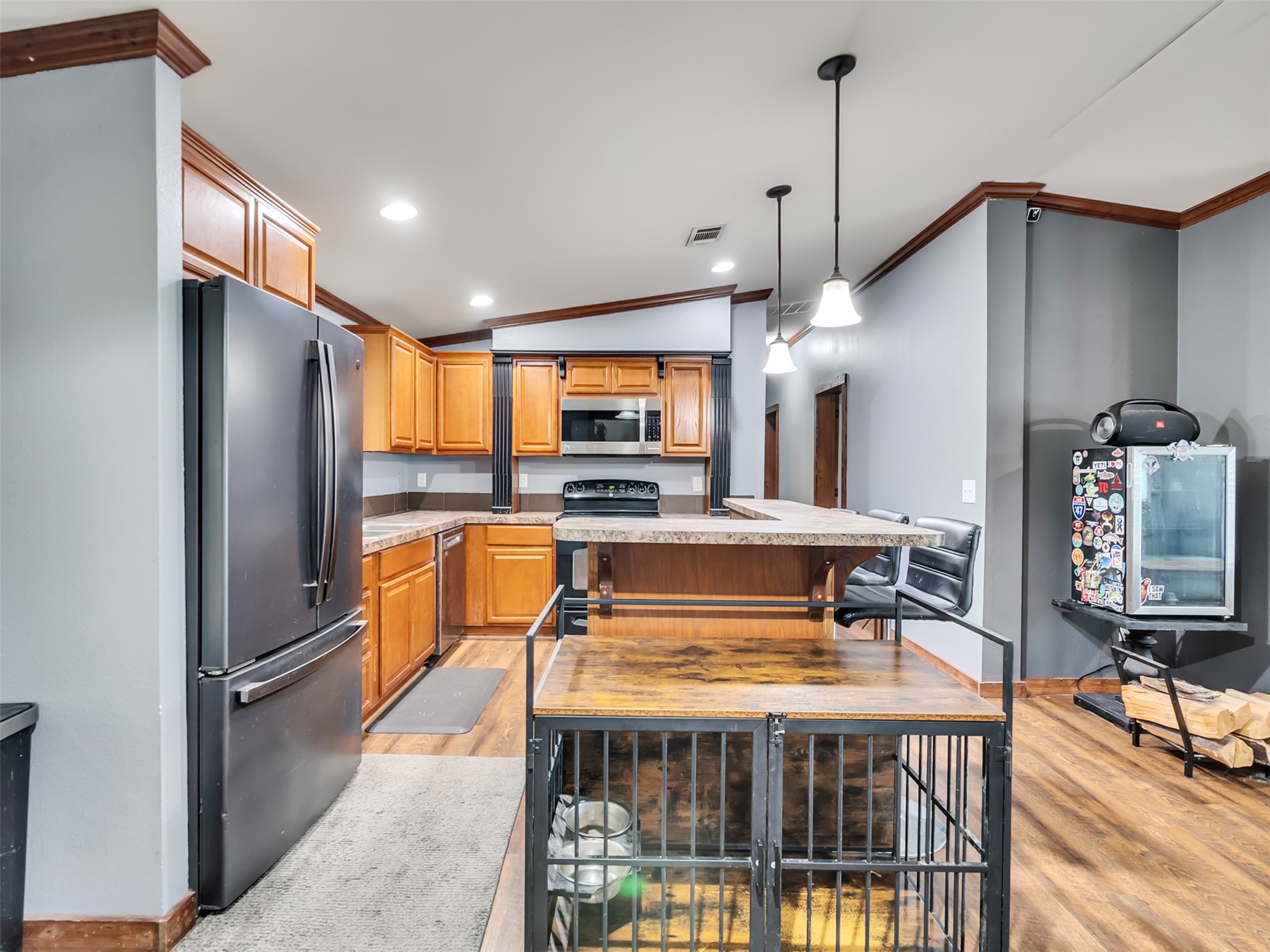 52 County Road 302, Alvin, TX 77511