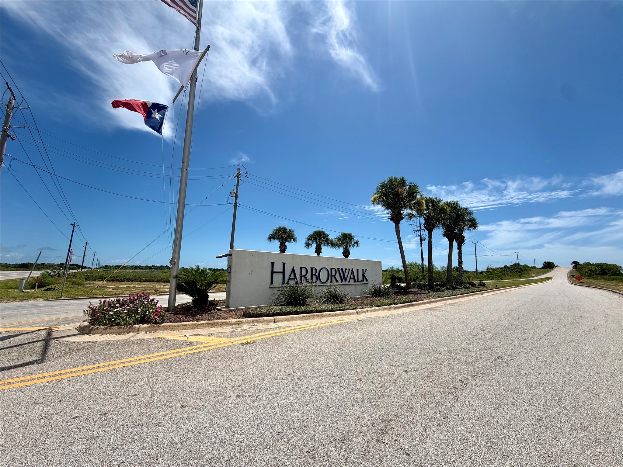 6 Sugarloaf, Hitchcock, TX 77563